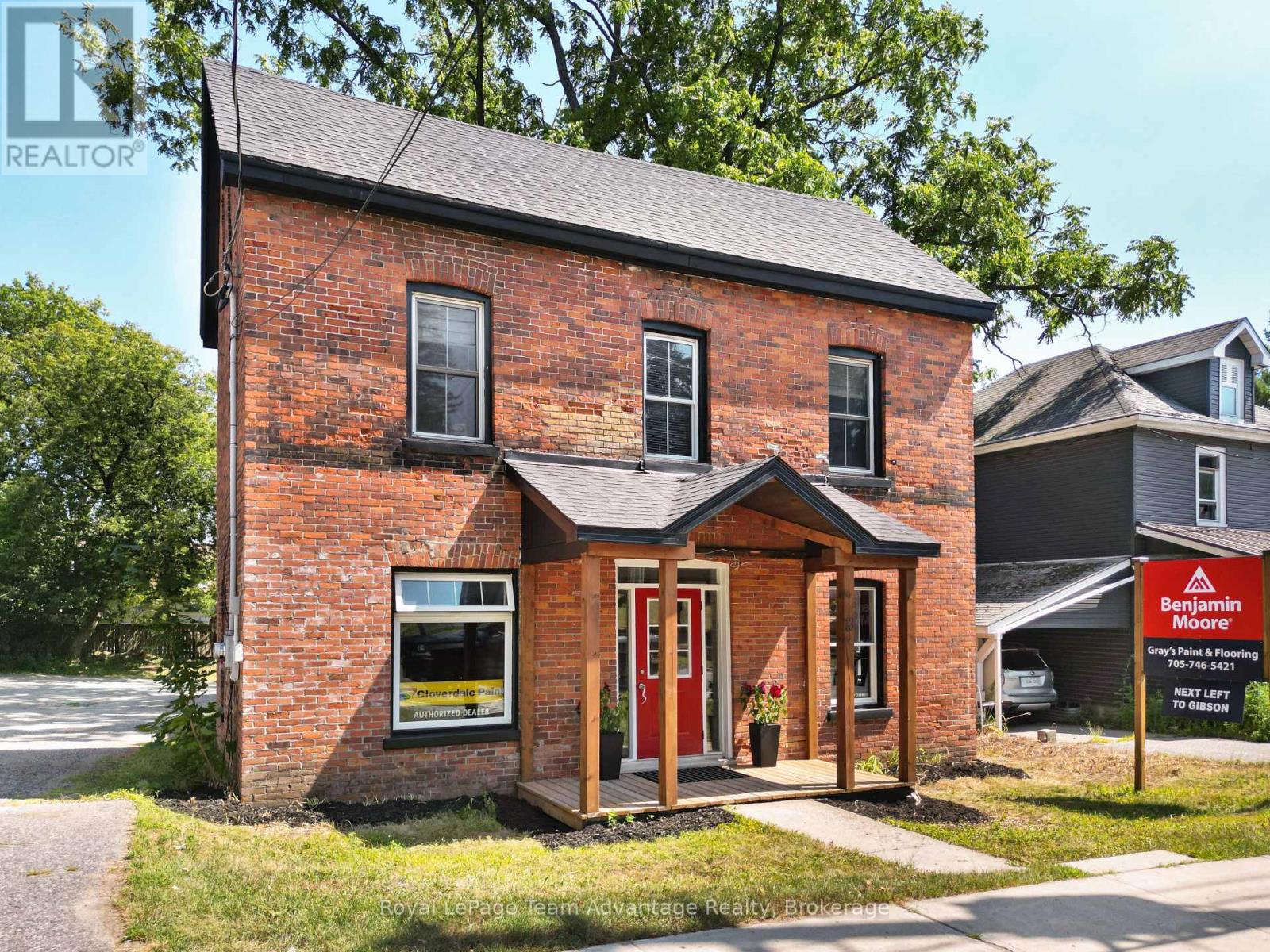 13 Church Street, Parry Sound, Ontario  P2A 1Y2 - Photo 1 - X12359001