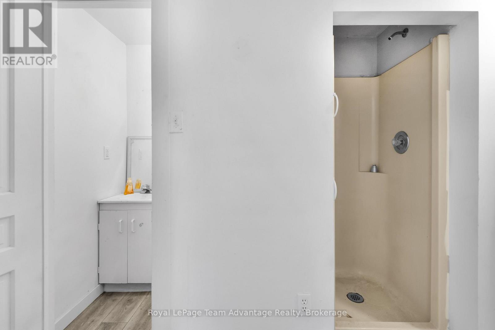 13 Church Street, Parry Sound, Ontario  P2A 1Y2 - Photo 22 - X12359001