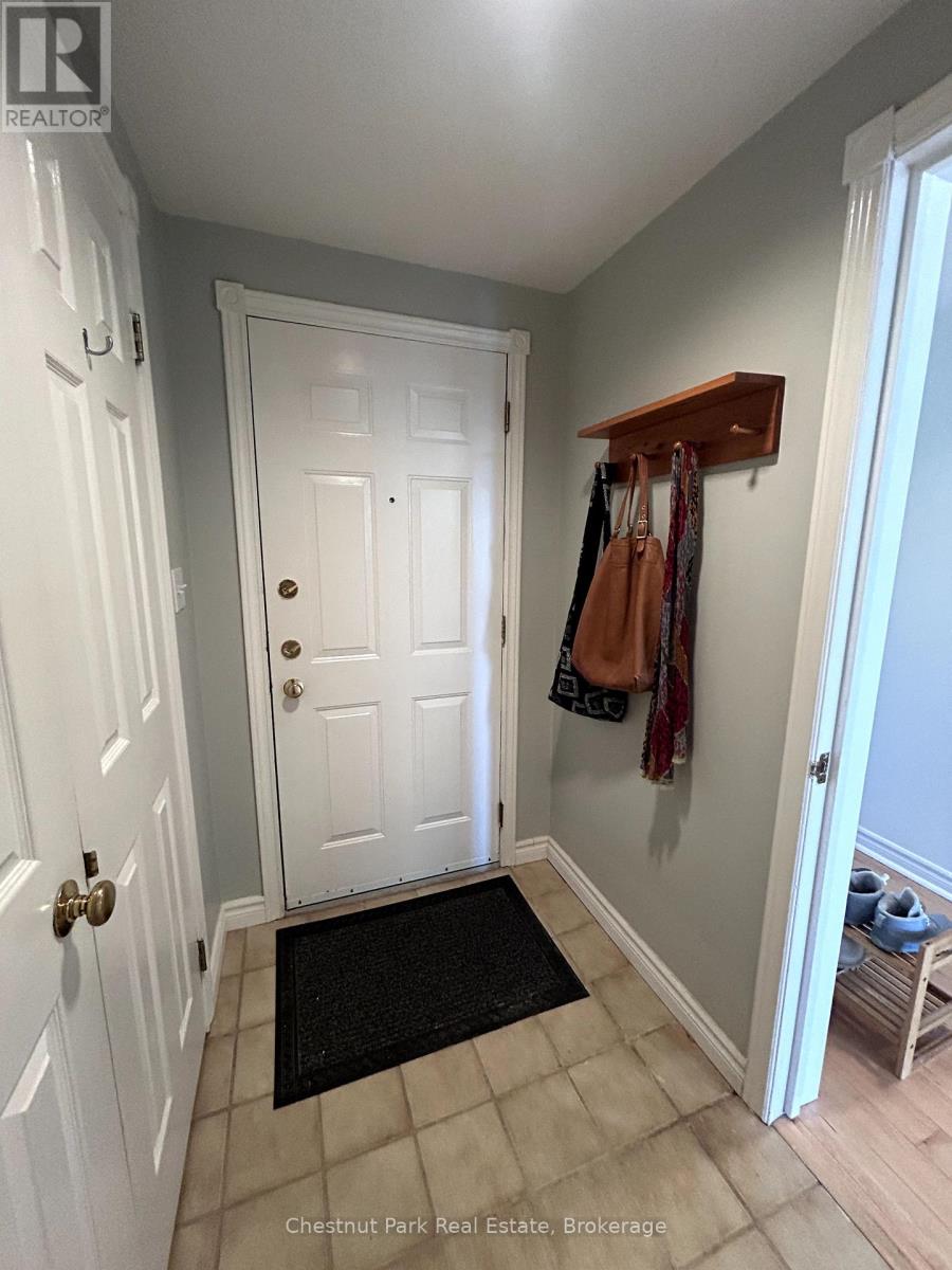 5 - 3421 Grandview Forest Glen Drive, Huntsville, Ontario  P1H 2J5 - Photo 3 - X12360794