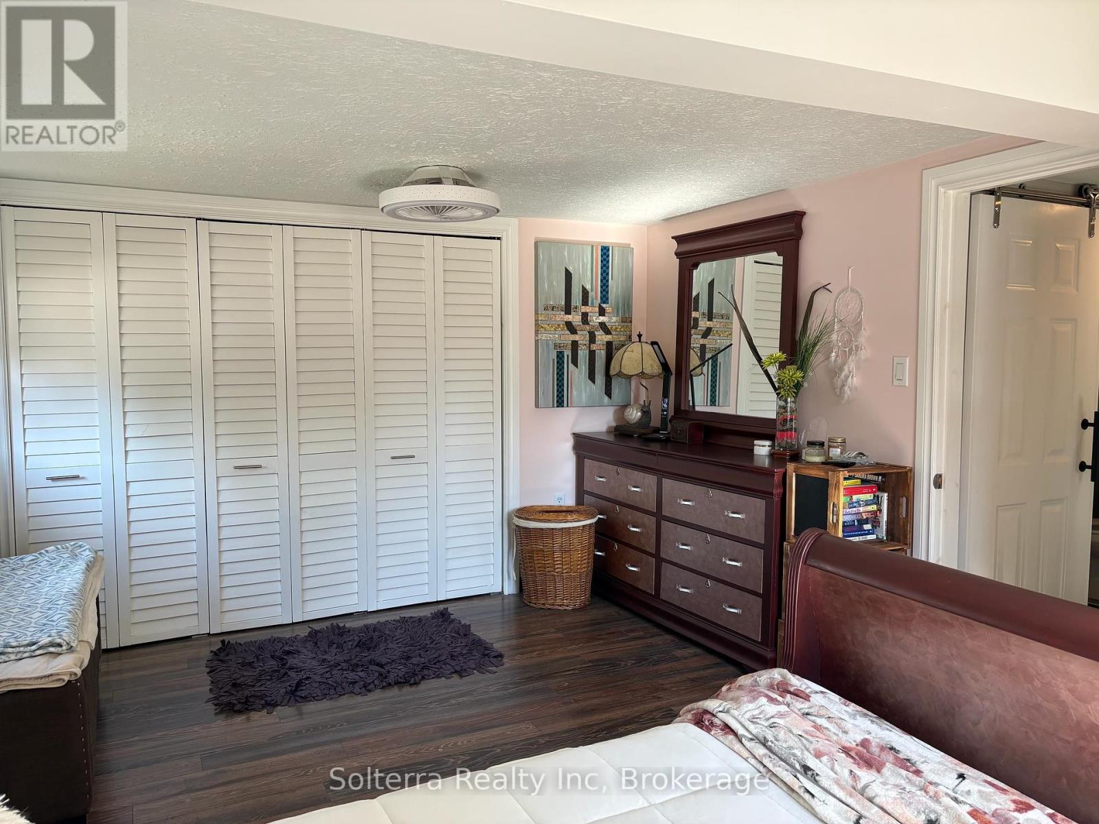 Unit #402 - 1713 Highway 11 S, Gravenhurst, Ontario  P0E 1G0 - Photo 24 - X12361417