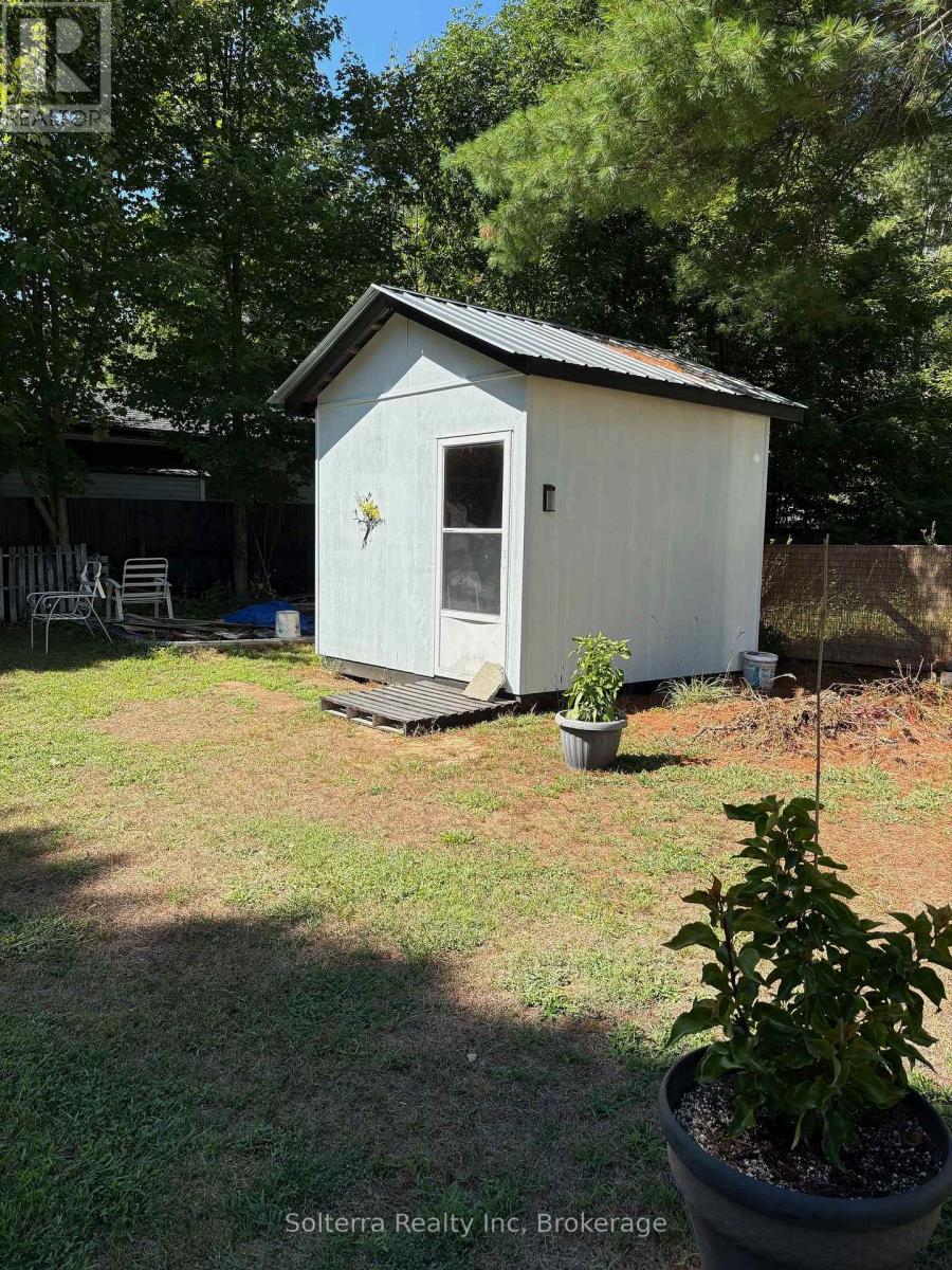 Unit #402 - 1713 Highway 11 S, Gravenhurst, Ontario  P0E 1G0 - Photo 31 - X12361417