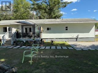 Unit #402 - 1713 Highway 11 S, Gravenhurst, Ontario  P0E 1G0 - Photo 4 - X12361417