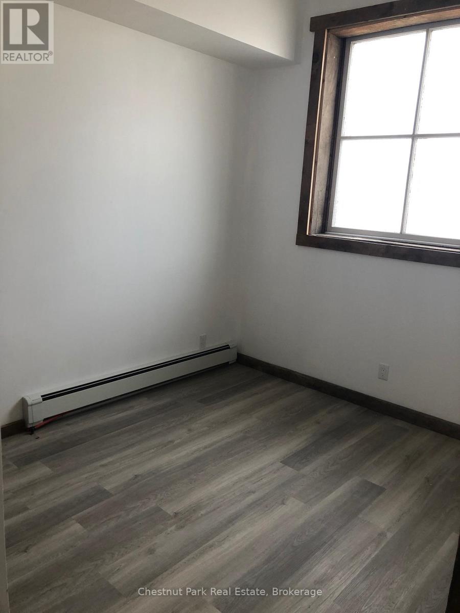 35 Muskoka Road, Georgian Bay, Ontario  P0C 1H0 - Photo 11 - X12362594