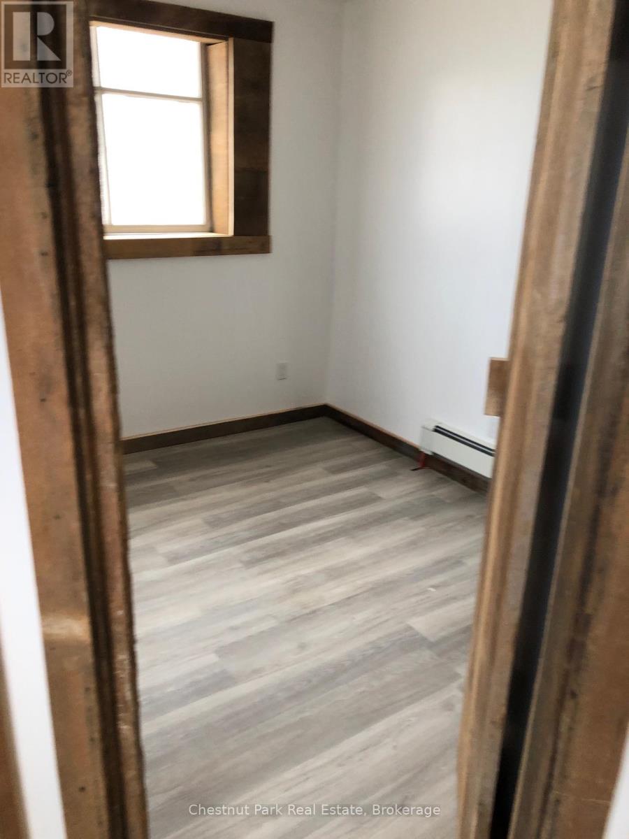 35 Muskoka Road, Georgian Bay, Ontario  P0C 1H0 - Photo 16 - X12362594