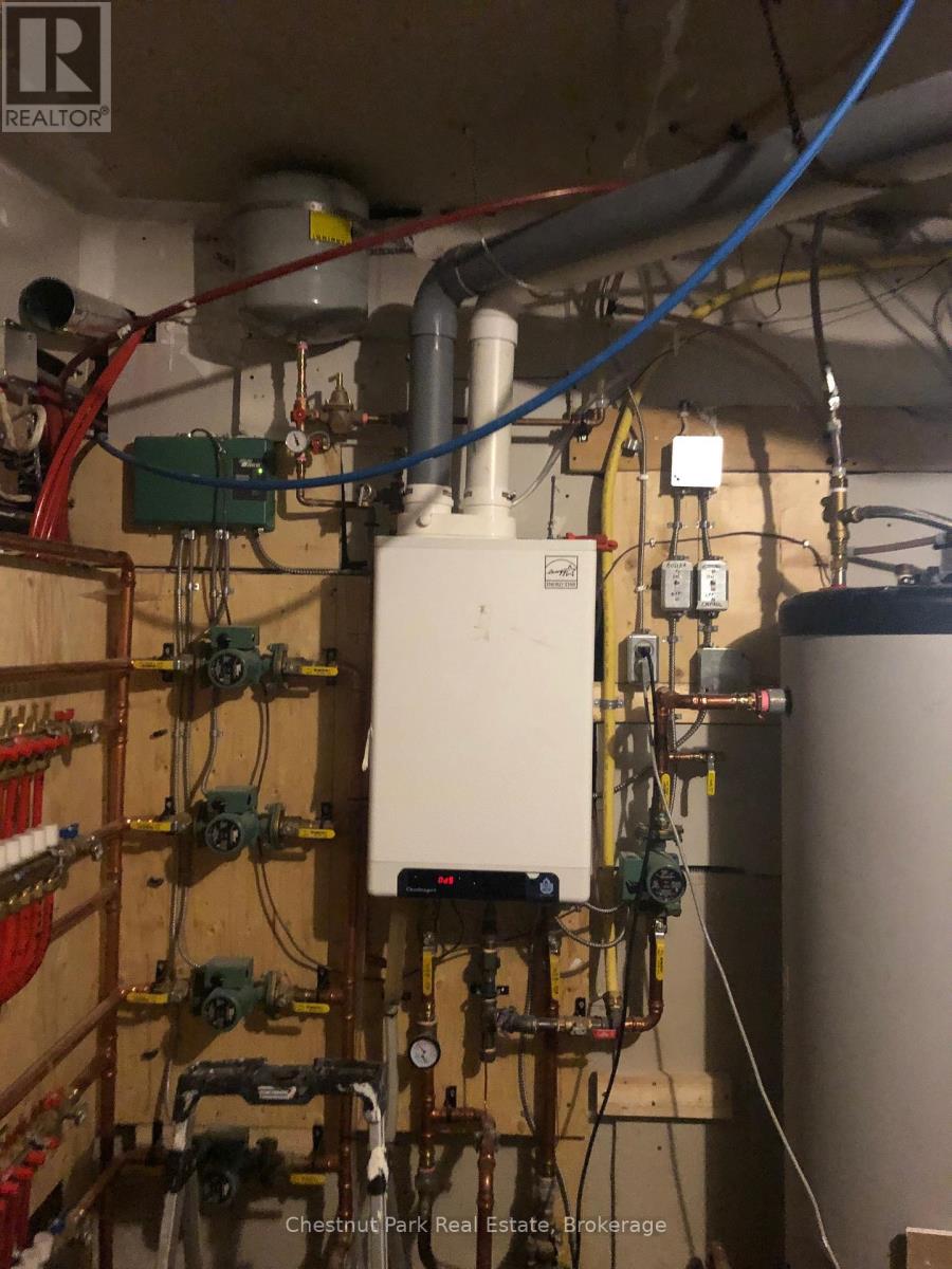 35 Muskoka Road, Georgian Bay, Ontario  P0C 1H0 - Photo 22 - X12362594