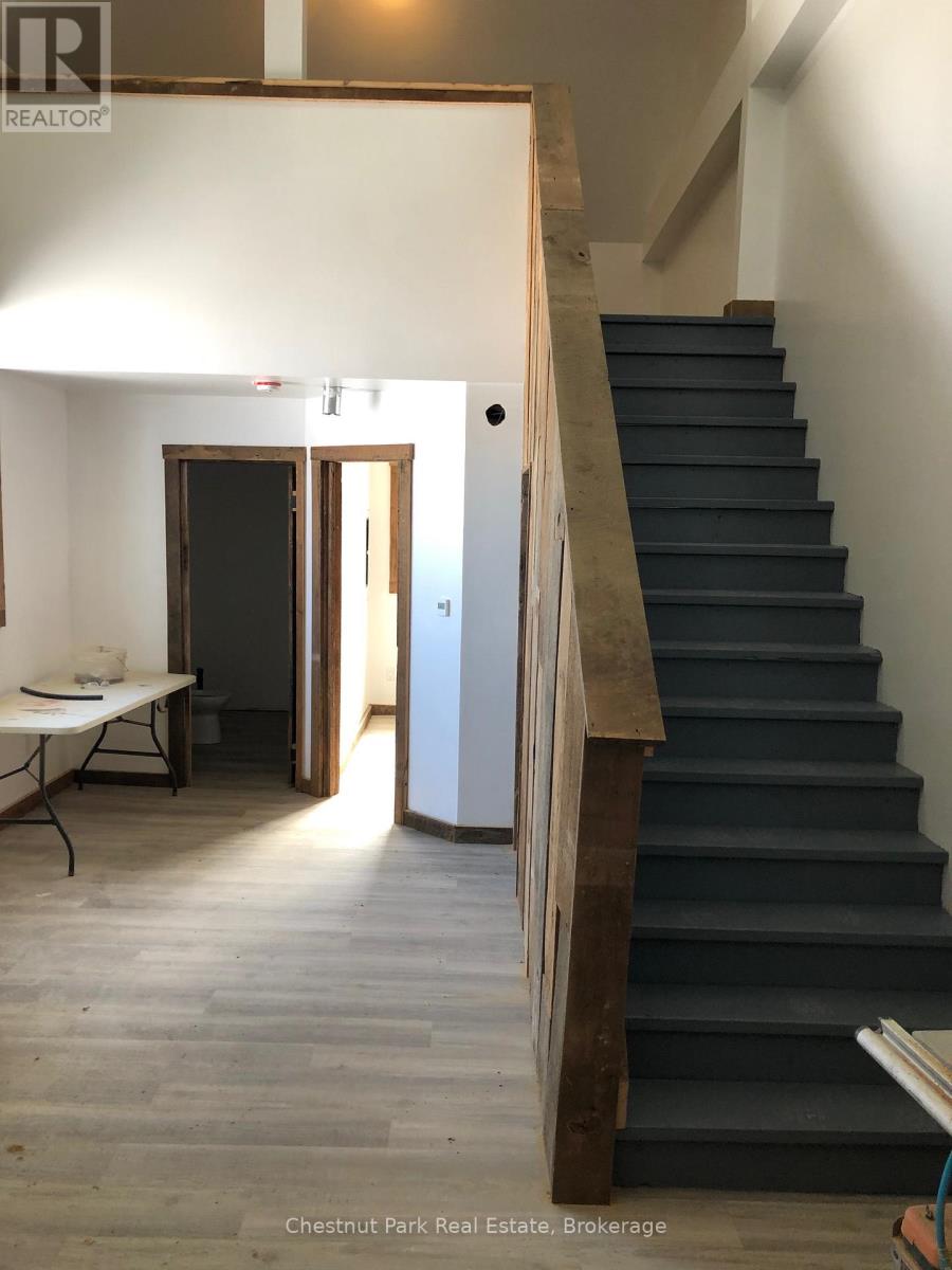 35 Muskoka Road, Georgian Bay, Ontario  P0C 1H0 - Photo 6 - X12362594