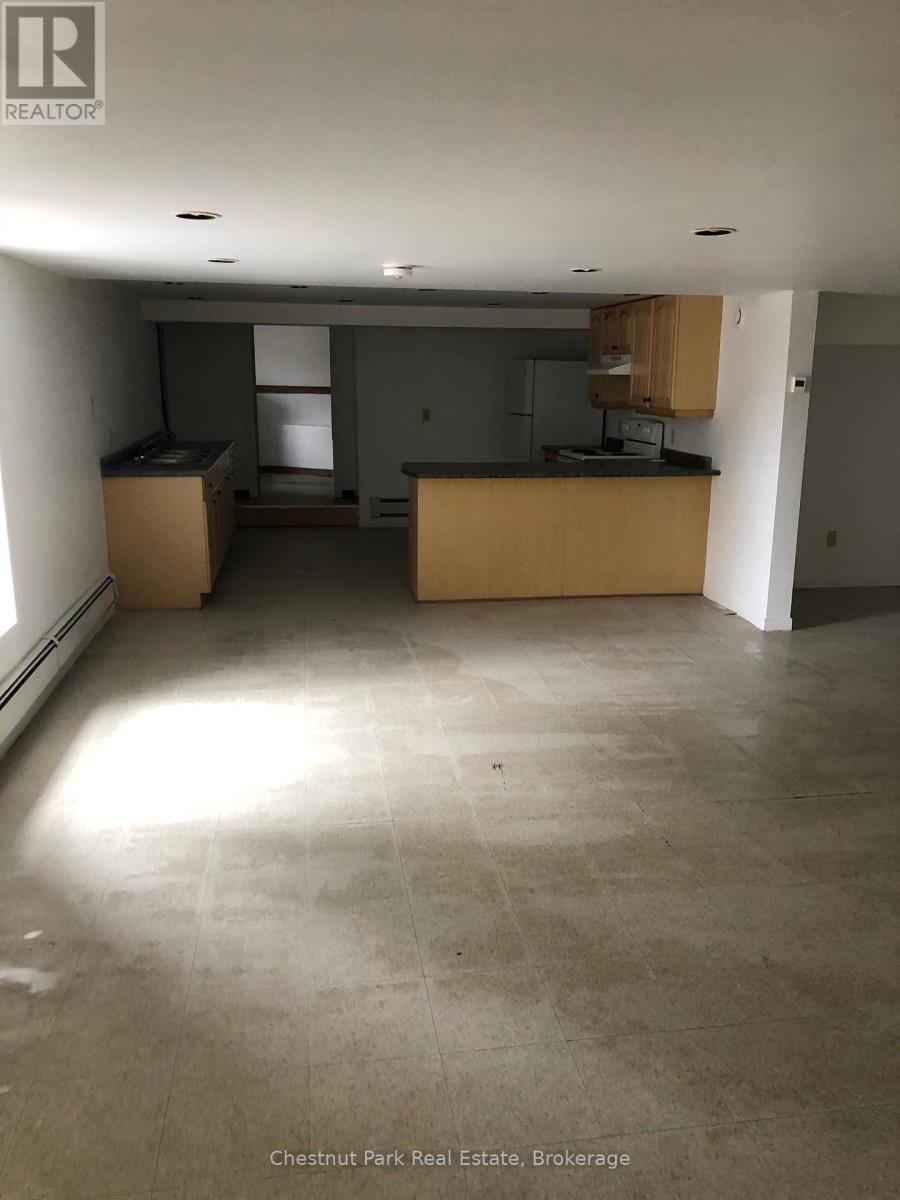 35 Muskoka Road, Georgian Bay, Ontario  P0C 1H0 - Photo 7 - X12362594