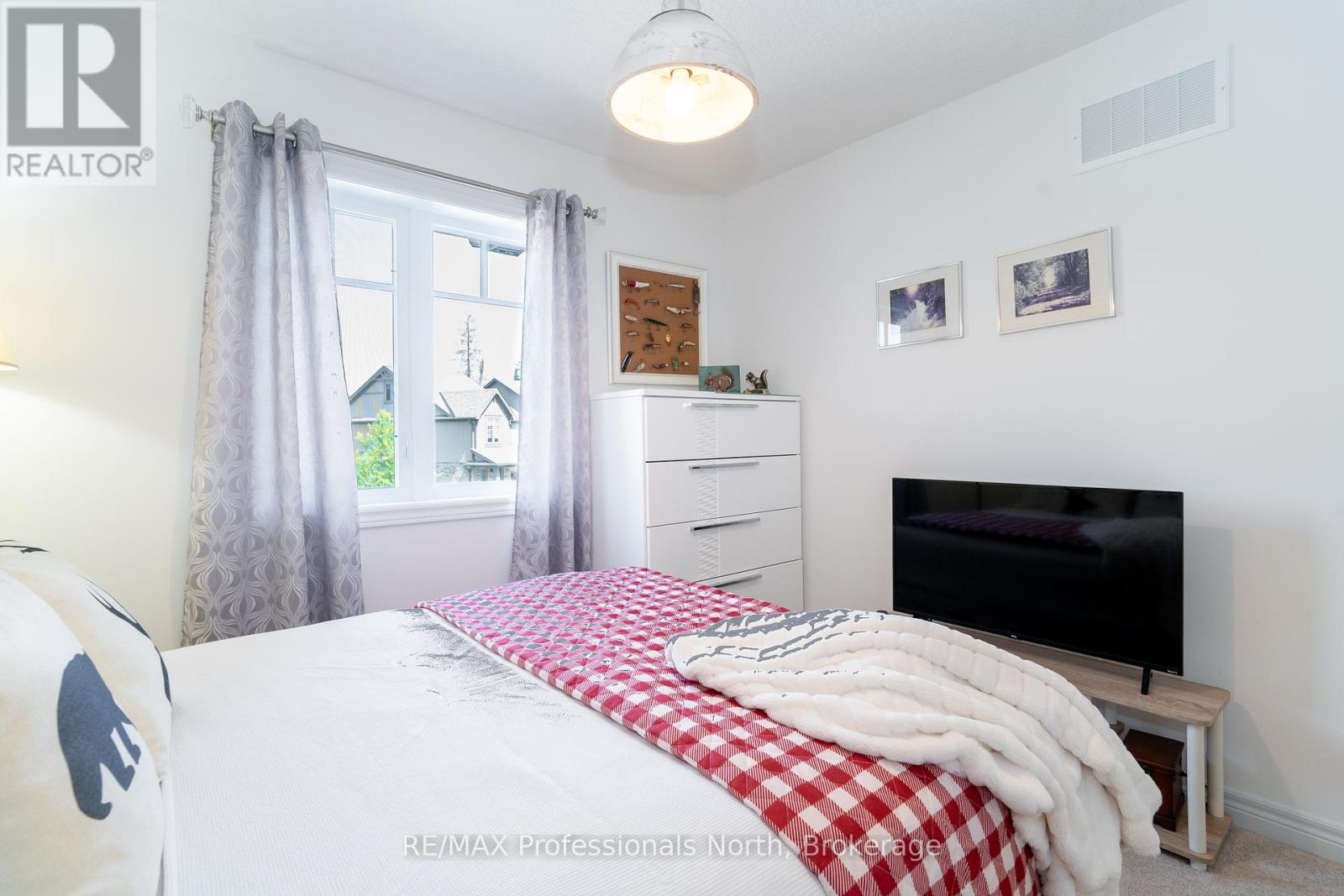 3 Kelsey Madison Court, Huntsville, Ontario  P1H 0E2 - Photo 15 - X12364759