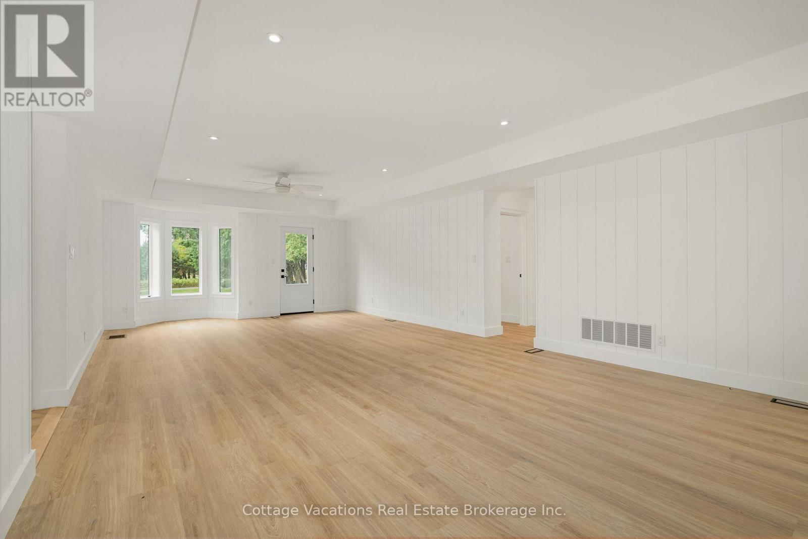 225 Etwell Road, Huntsville, Ontario  P1H 2J2 - Photo 15 - X12368040