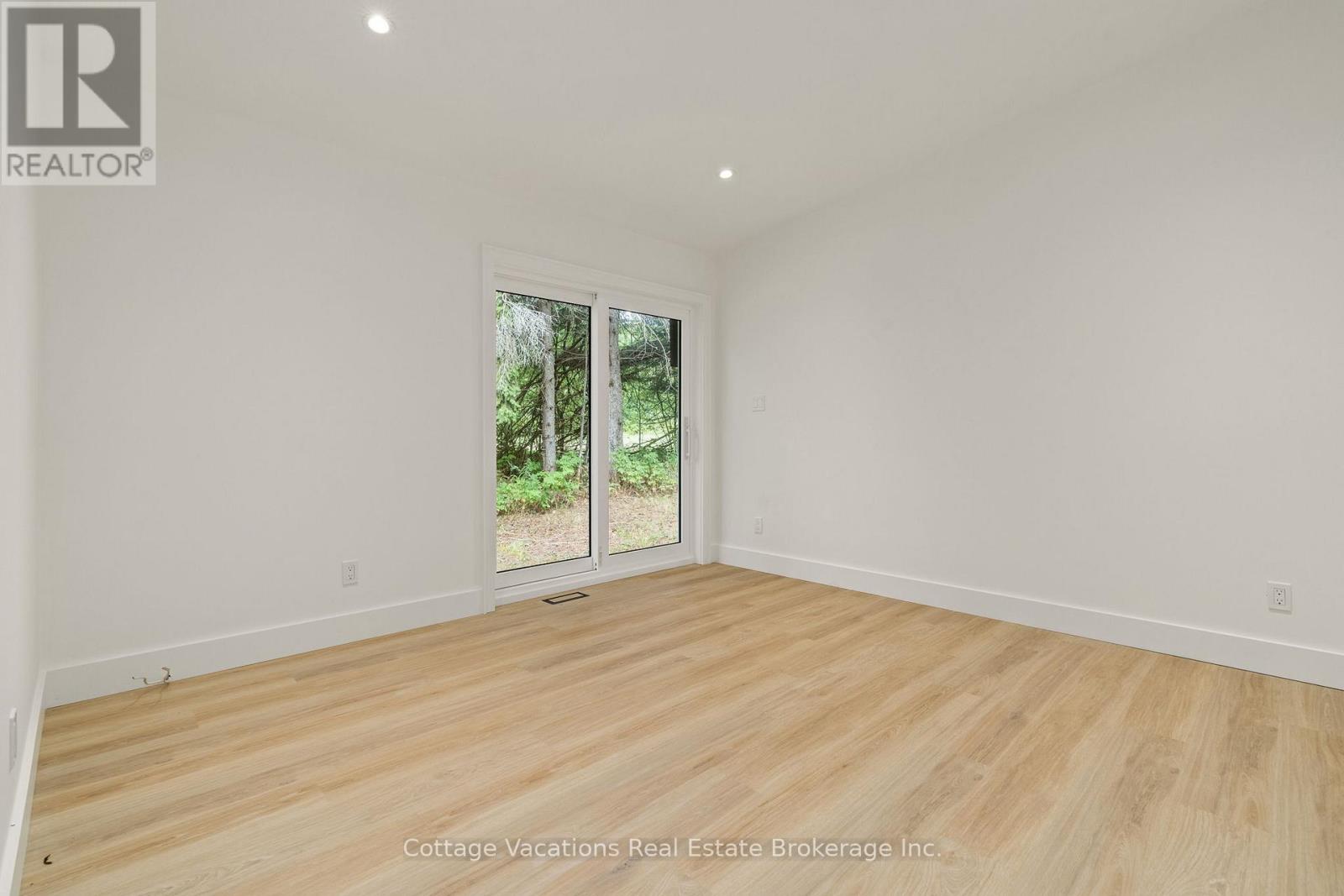 225 Etwell Road, Huntsville, Ontario  P1H 2J2 - Photo 16 - X12368040