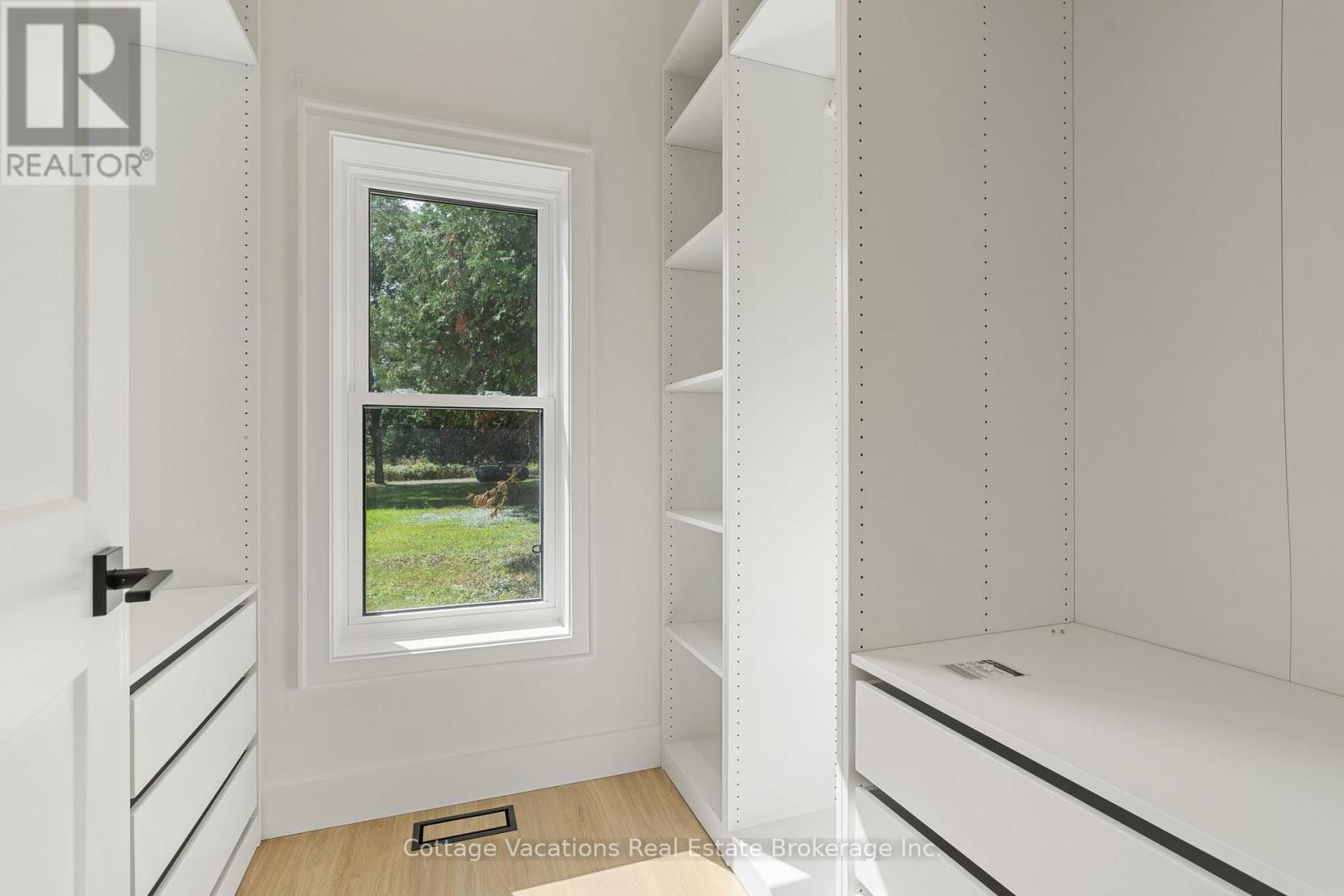 225 Etwell Road, Huntsville, Ontario  P1H 2J2 - Photo 19 - X12368040