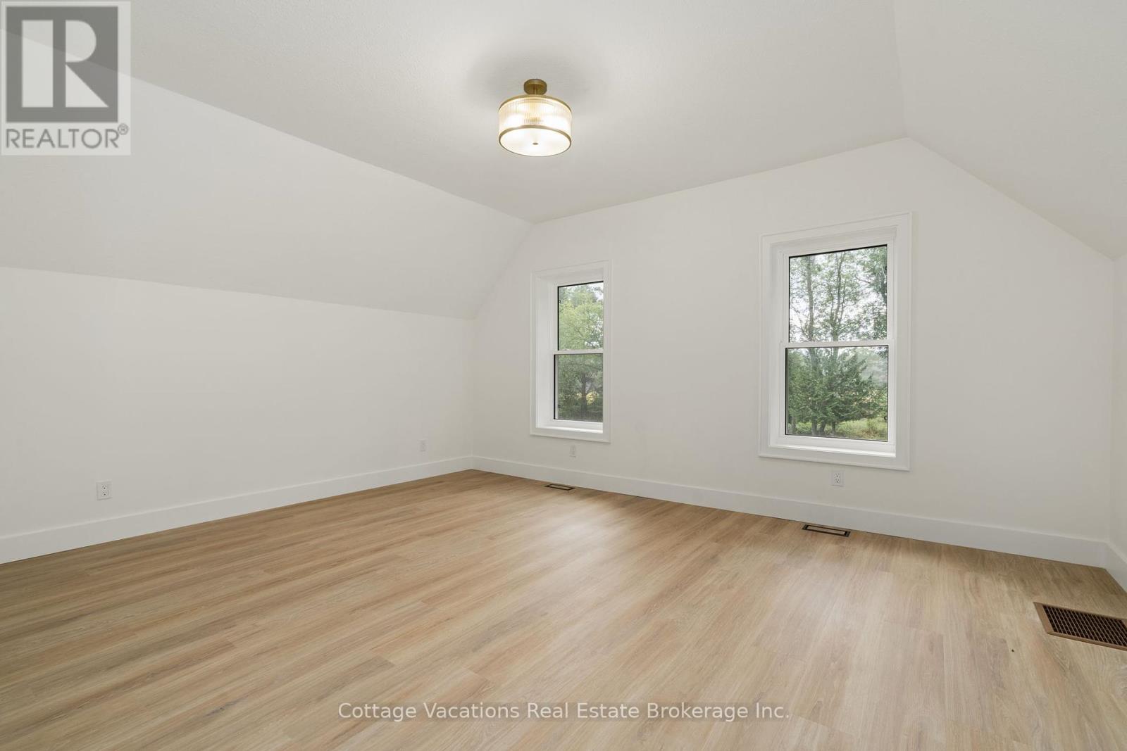 225 Etwell Road, Huntsville, Ontario  P1H 2J2 - Photo 24 - X12368040