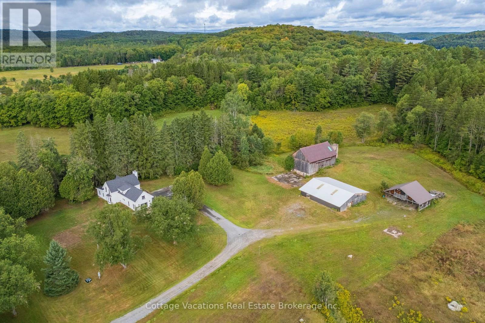 225 Etwell Road, Huntsville, Ontario  P1H 2J2 - Photo 5 - X12368040