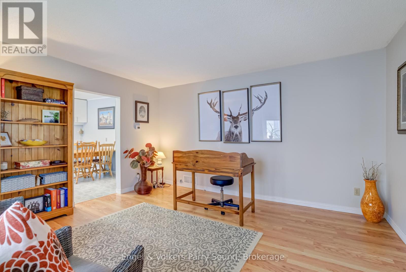 54 River Street, Parry Sound, Ontario  P2A 2T6 - Photo 7 - X12370021