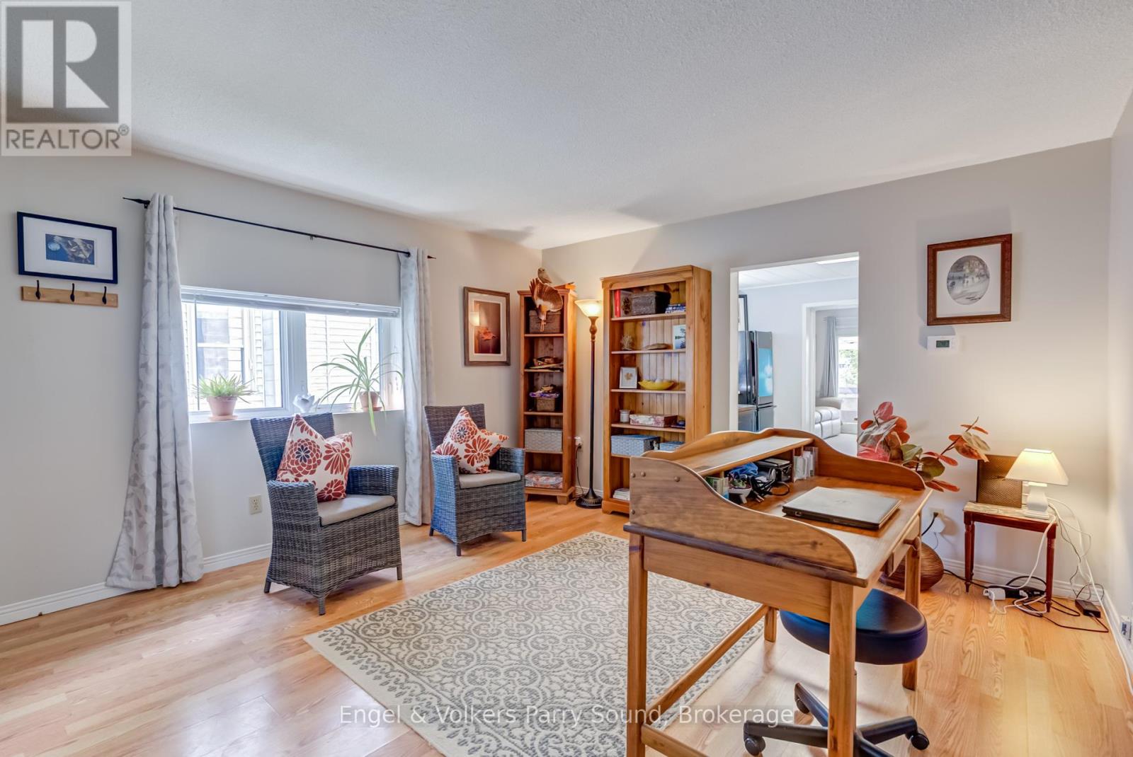 54 River Street, Parry Sound, Ontario  P2A 2T6 - Photo 8 - X12370021