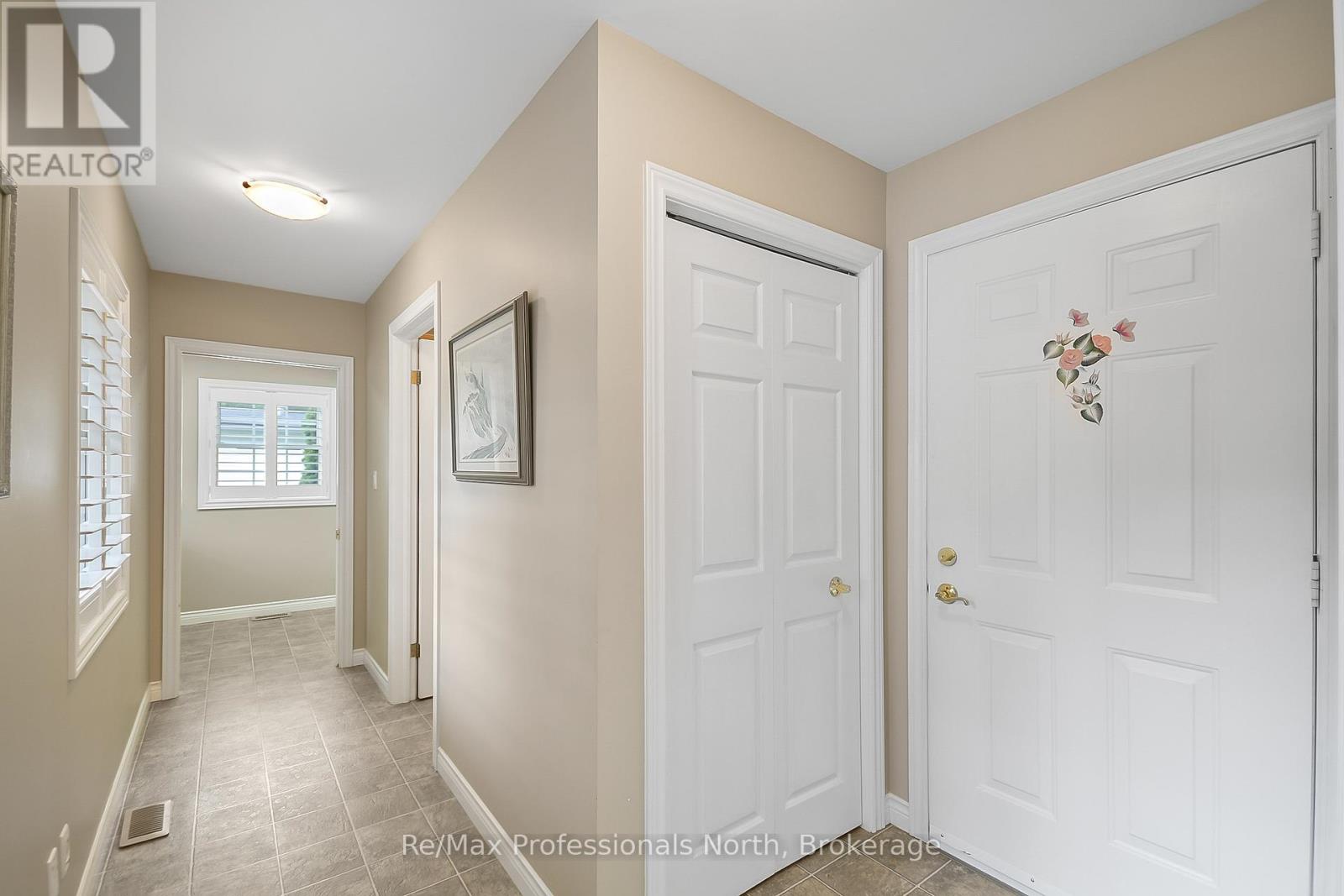 160 Tiffany Trail, Gravenhurst, Ontario  P1P 1A6 - Photo 10 - X12370024