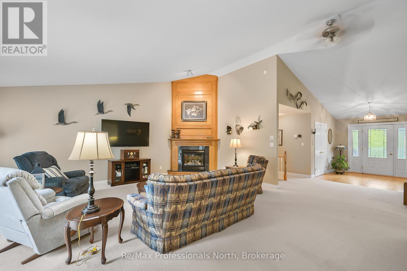 160 Tiffany Trail, Gravenhurst, Ontario  P1P 1A6 - Photo 16 - X12370024