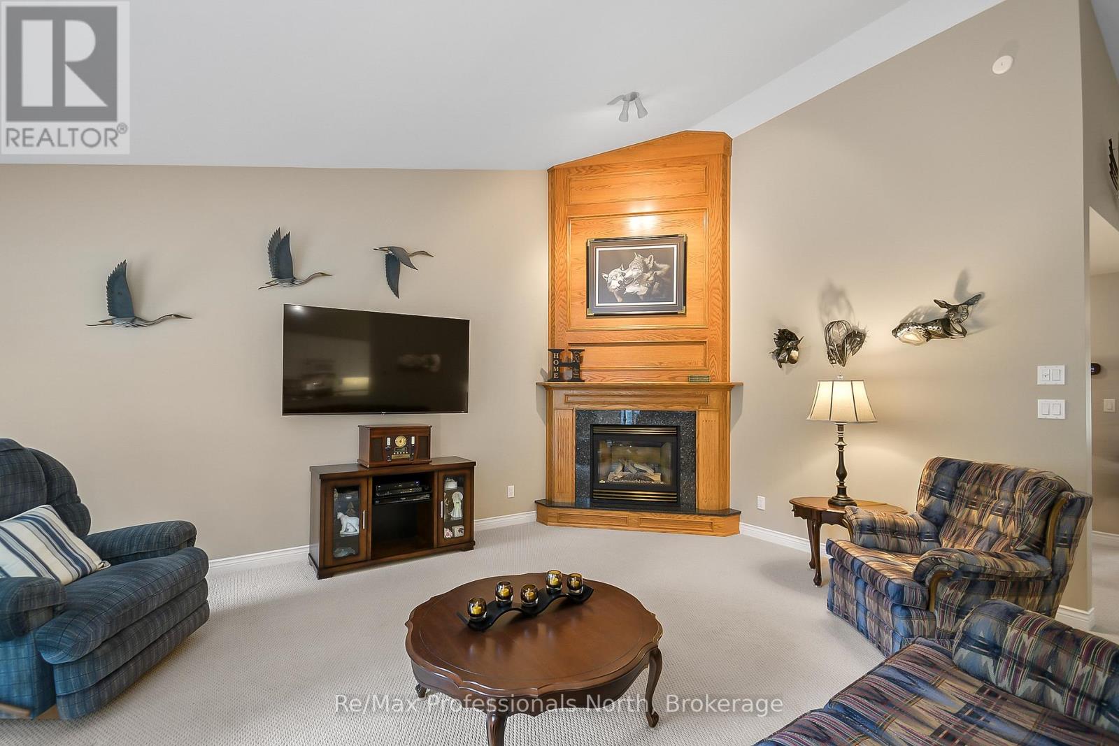 160 Tiffany Trail, Gravenhurst, Ontario  P1P 1A6 - Photo 17 - X12370024