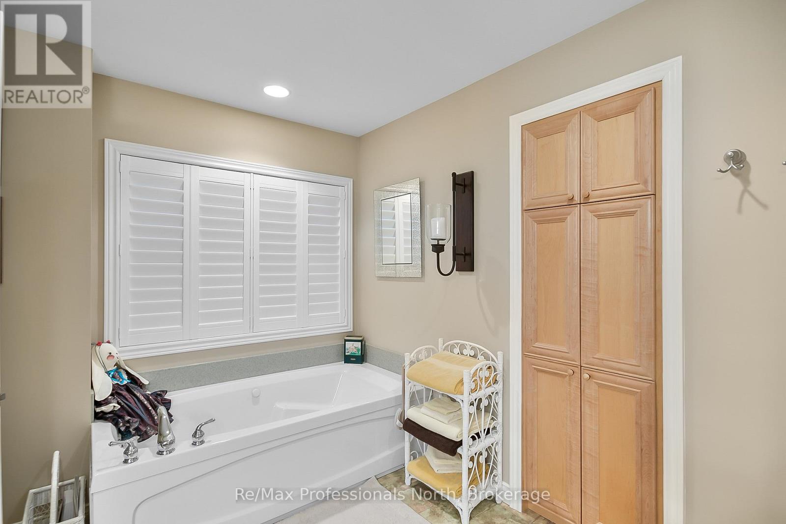 160 Tiffany Trail, Gravenhurst, Ontario  P1P 1A6 - Photo 22 - X12370024