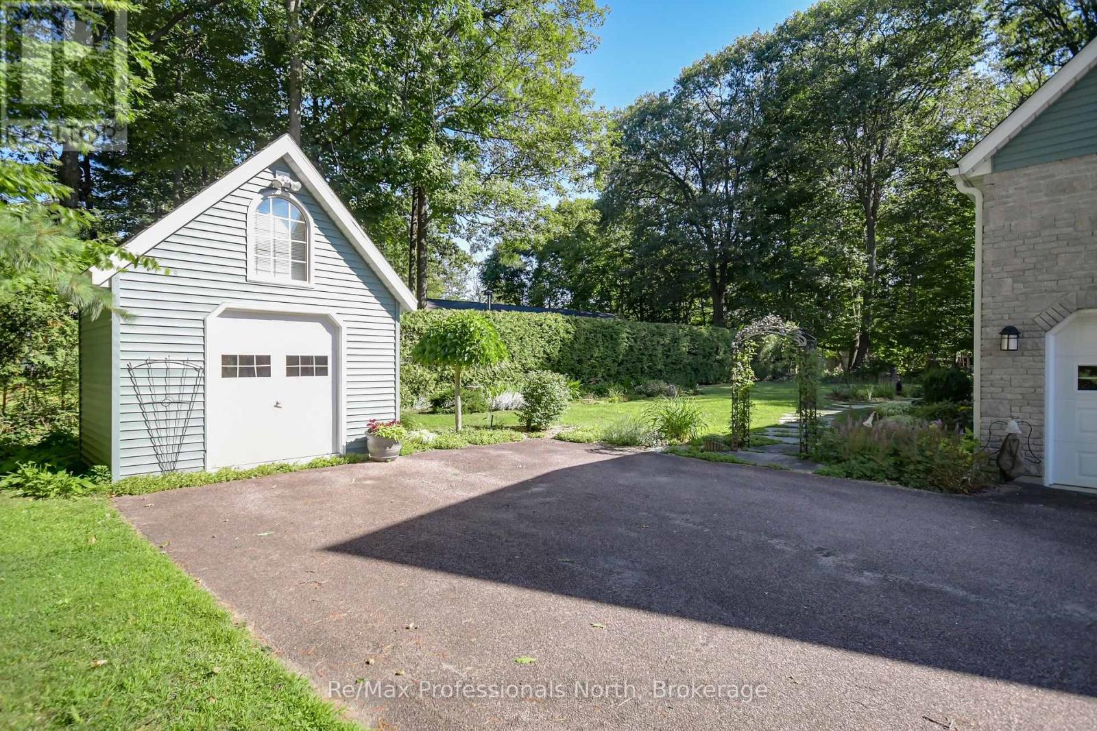 160 Tiffany Trail, Gravenhurst, Ontario  P1P 1A6 - Photo 41 - X12370024