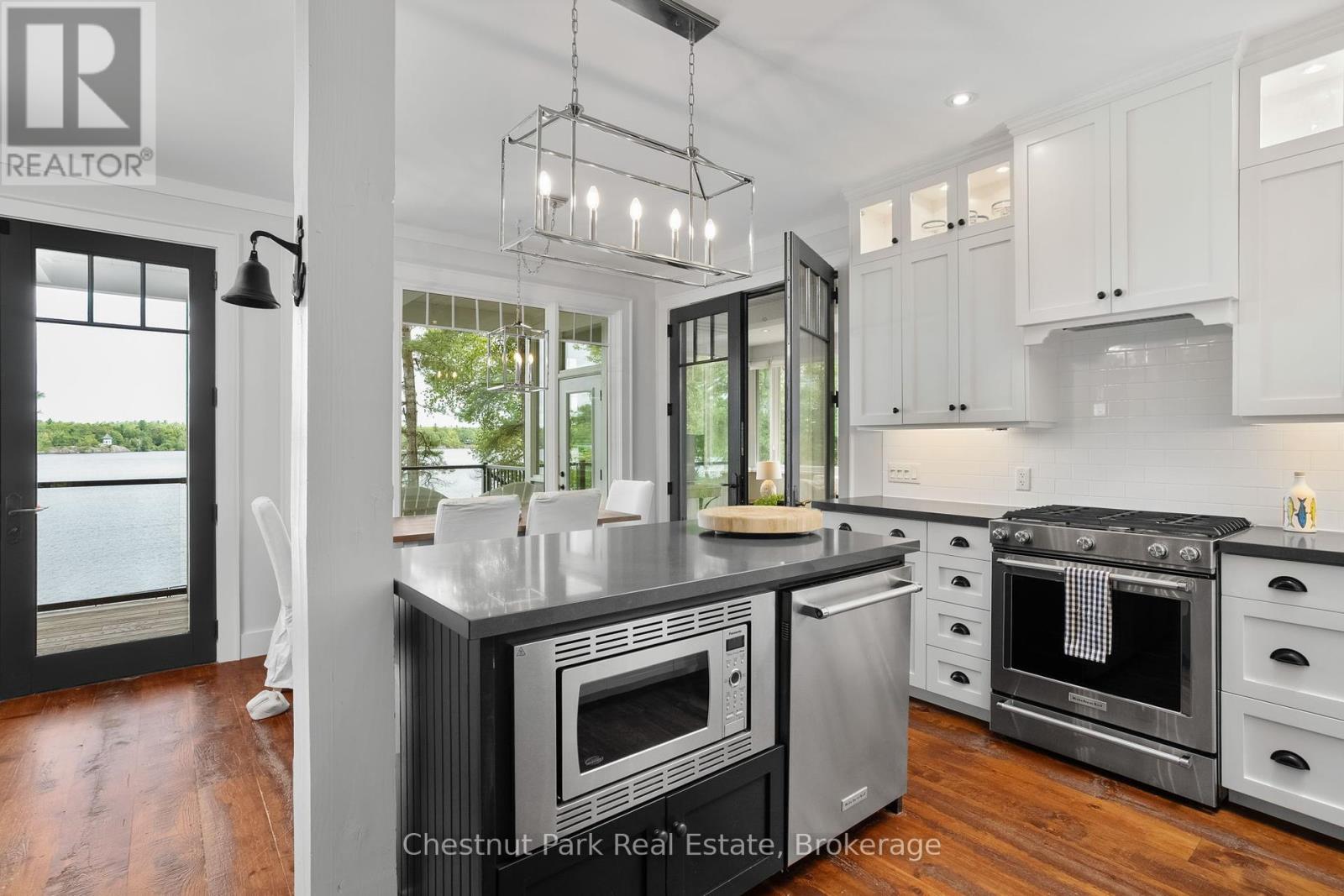 1026 3300 Road, Gravenhurst, Ontario  P1P 1R2 - Photo 10 - X12370191