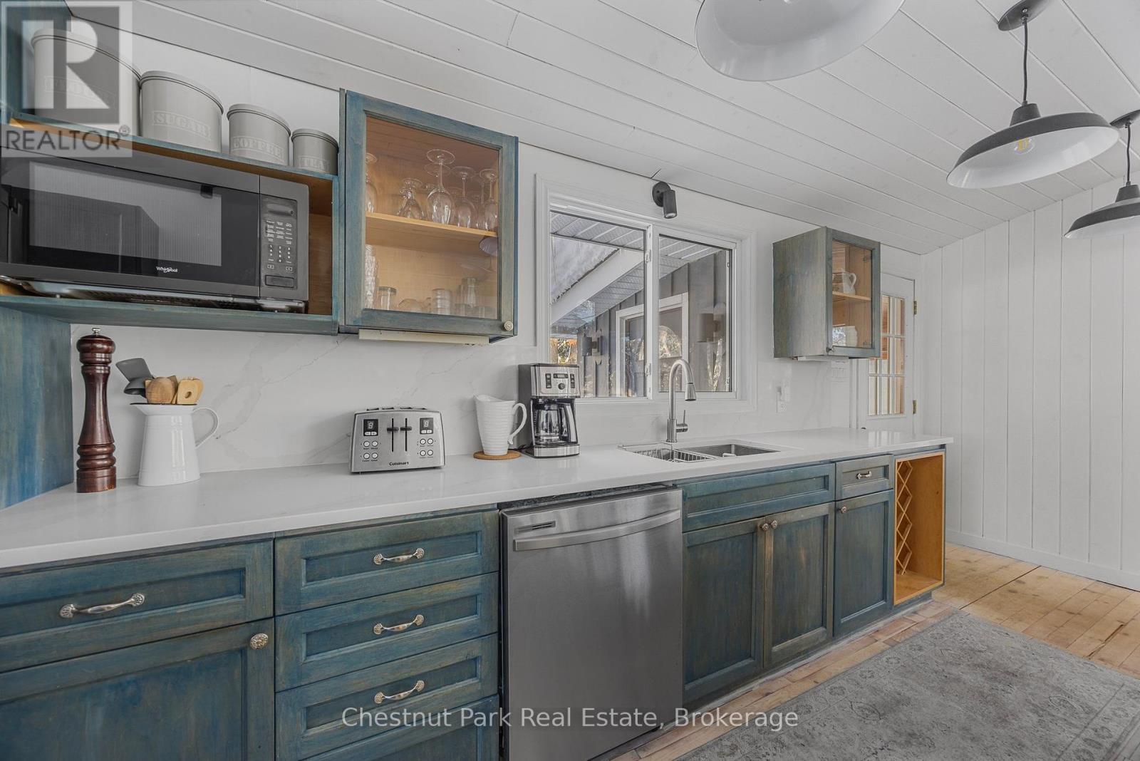 1019 Old Bala Road, Muskoka Lakes, Ontario  P0C 1A0 - Photo 5 - X12370883