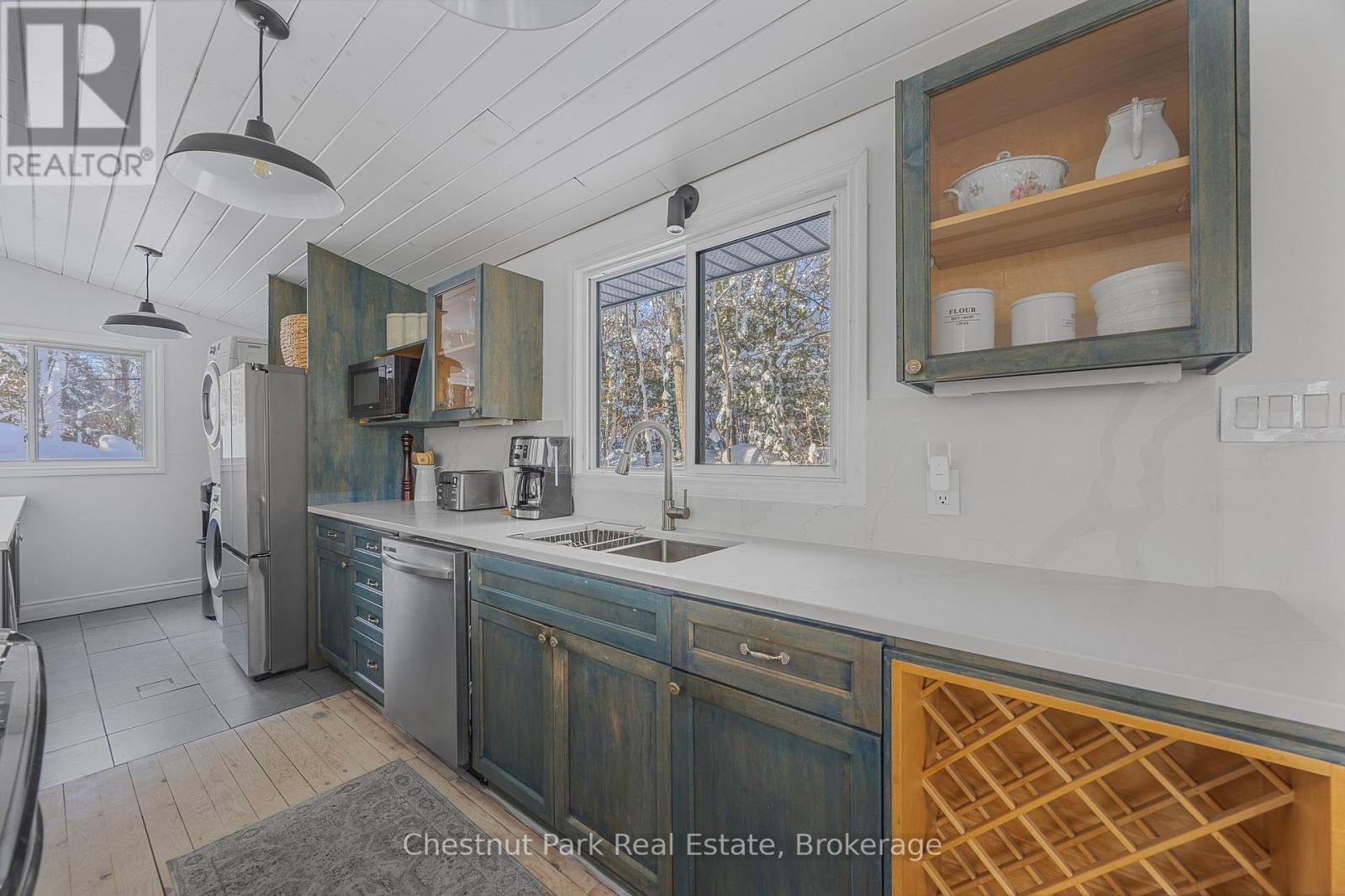 1019 Old Bala Road, Muskoka Lakes, Ontario  P0C 1A0 - Photo 6 - X12370883