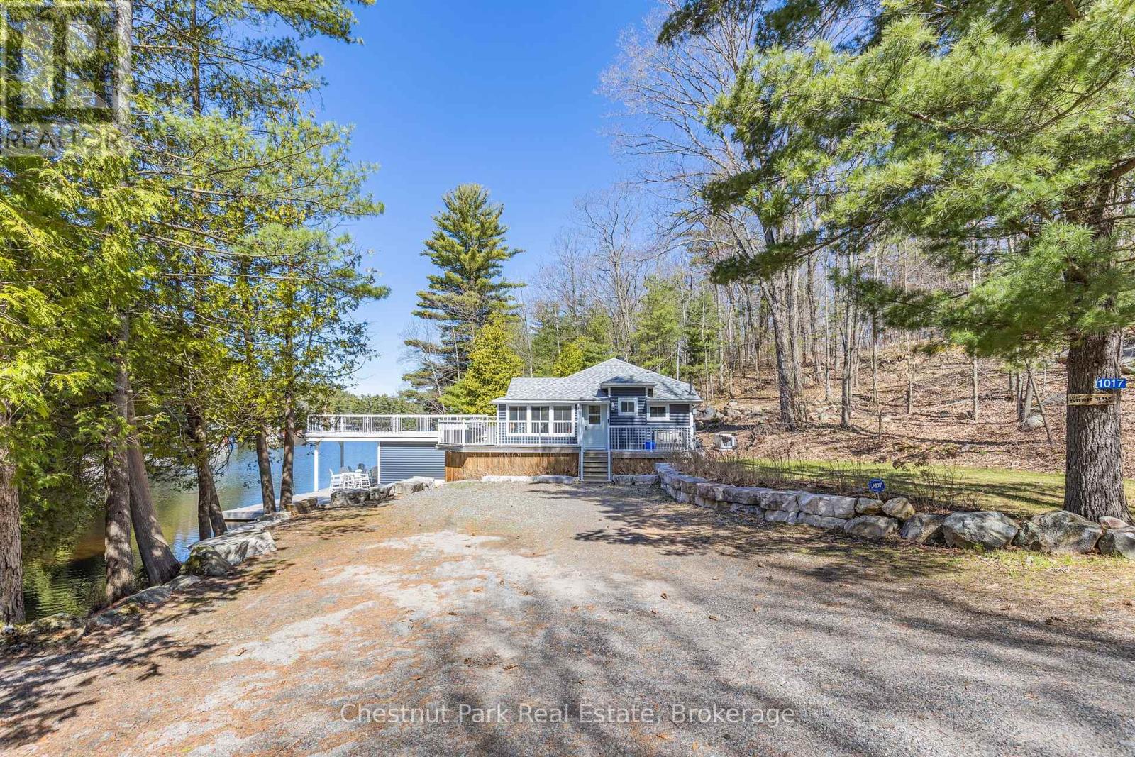 1017 Dark Bay Road, Muskoka Lakes, Ontario  P0C 1A0 - Photo 1 - X12370948