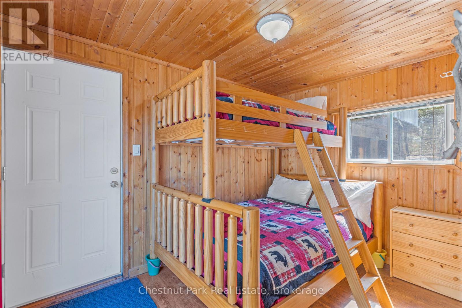 1017 Dark Bay Road, Muskoka Lakes, Ontario  P0C 1A0 - Photo 15 - X12370948