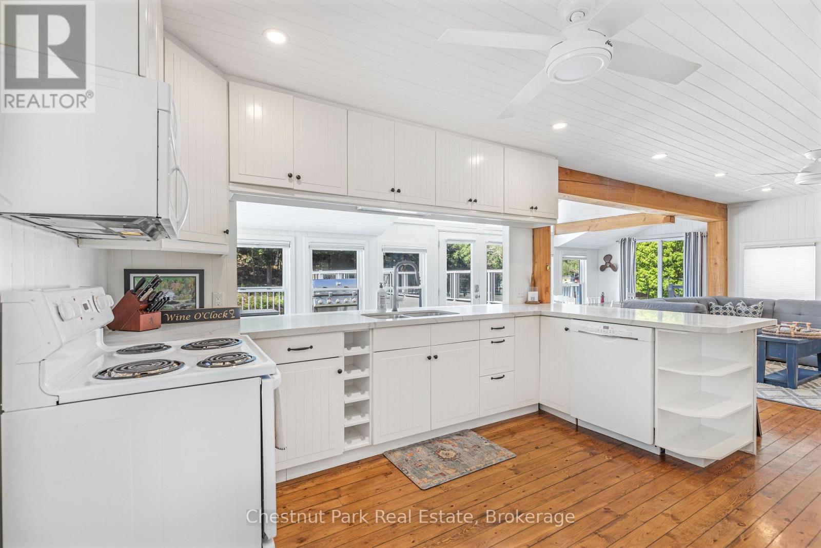 1017 Dark Bay Road, Muskoka Lakes, Ontario  P0C 1A0 - Photo 6 - X12370948