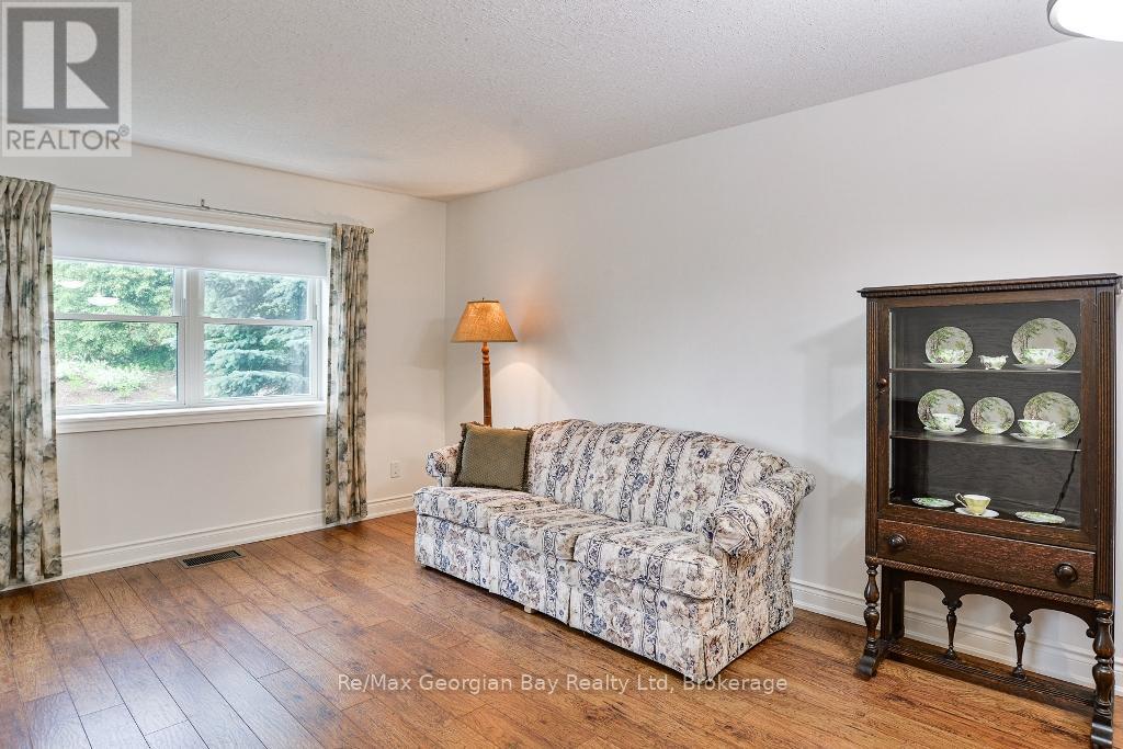 206 - 10a Kimberley Avenue, Bracebridge, Ontario  P1L 0A6 - Photo 15 - X12372103