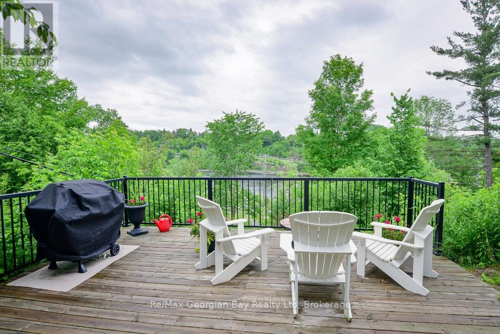 206 - 10a Kimberley Avenue, Bracebridge, Ontario  P1L 0A6 - Photo 30 - X12372103