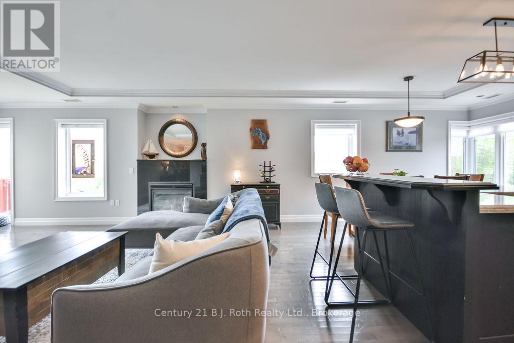 507 - 110 Steamship Bay Road, Gravenhurst, Ontario  P1P 1Z9 - Photo 17 - X12372651