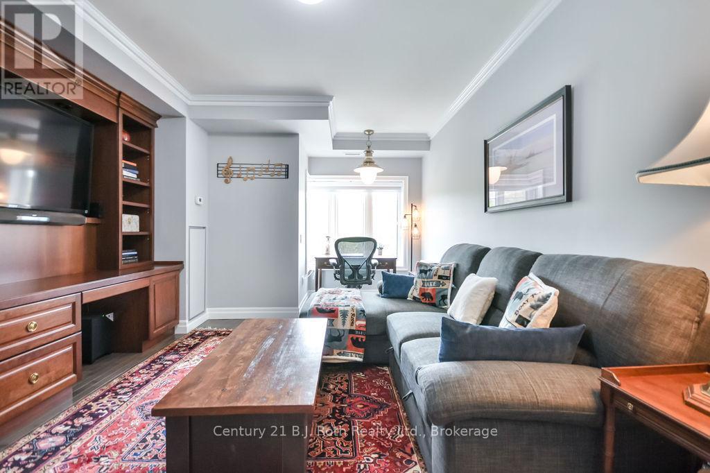 507 - 110 Steamship Bay Road, Gravenhurst, Ontario  P1P 1Z9 - Photo 34 - X12372651