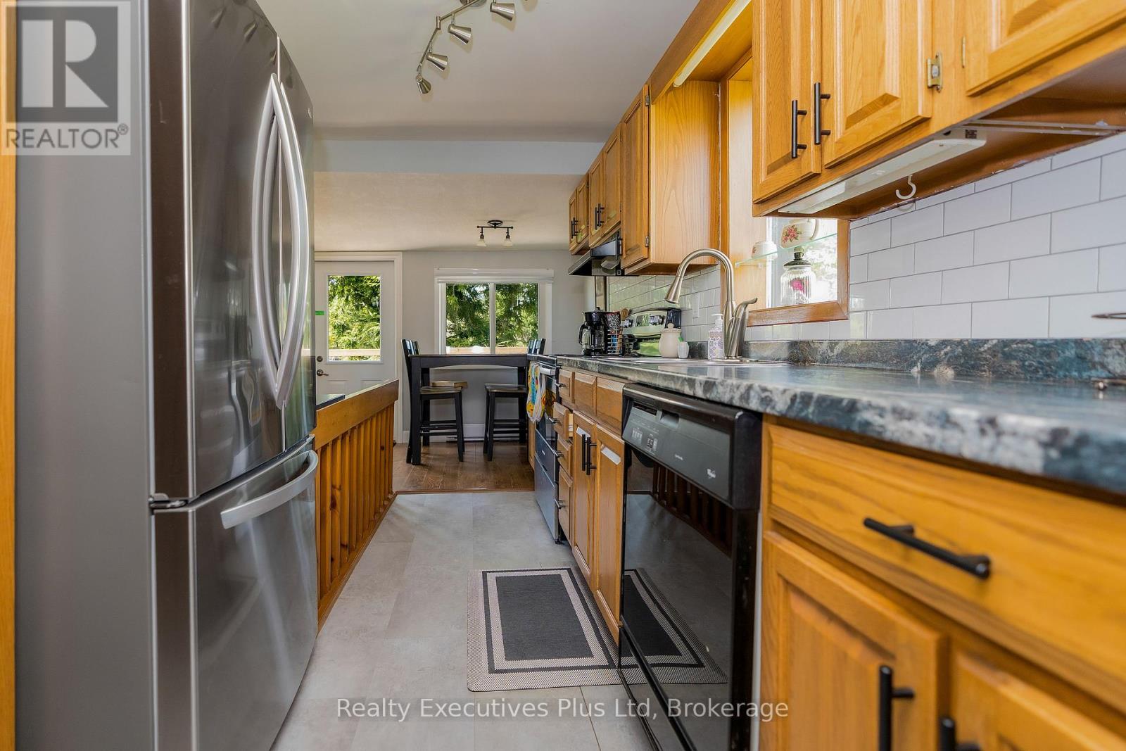 12 River Street, Parry Sound, Ontario  P2A 2T6 - Photo 12 - X12373681