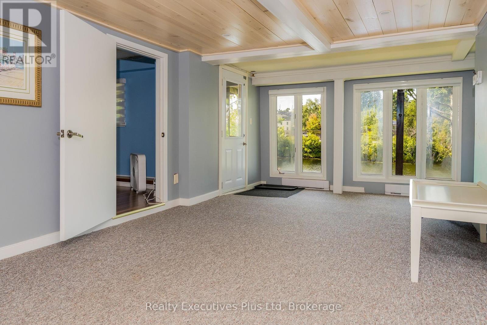 12 River Street, Parry Sound, Ontario  P2A 2T6 - Photo 17 - X12373681