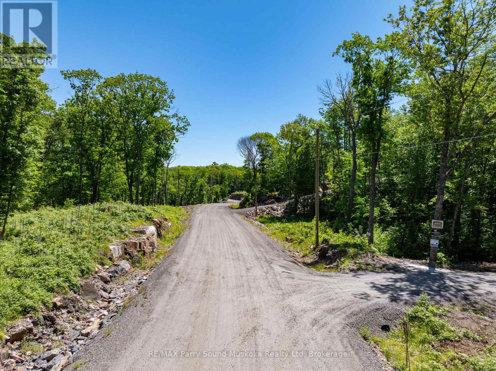 21 Wee-Ge-Wa Road, Seguin, Ontario  P2A 0B2 - Photo 5 - X12374942