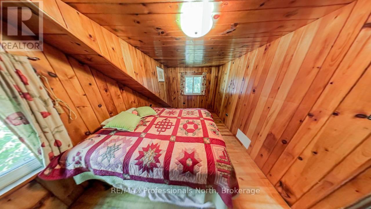 49 Beach Road, Huntsville, Ontario  P0B 1M0 - Photo 26 - X12375856