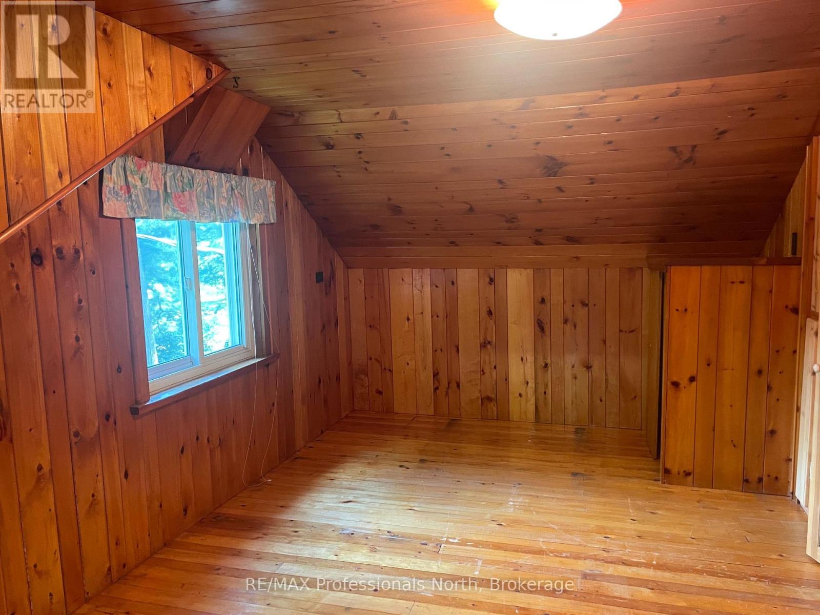 49 Beach Road, Huntsville, Ontario  P0B 1M0 - Photo 27 - X12375856