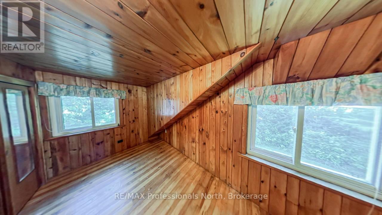 49 Beach Road, Huntsville, Ontario  P0B 1M0 - Photo 29 - X12375856