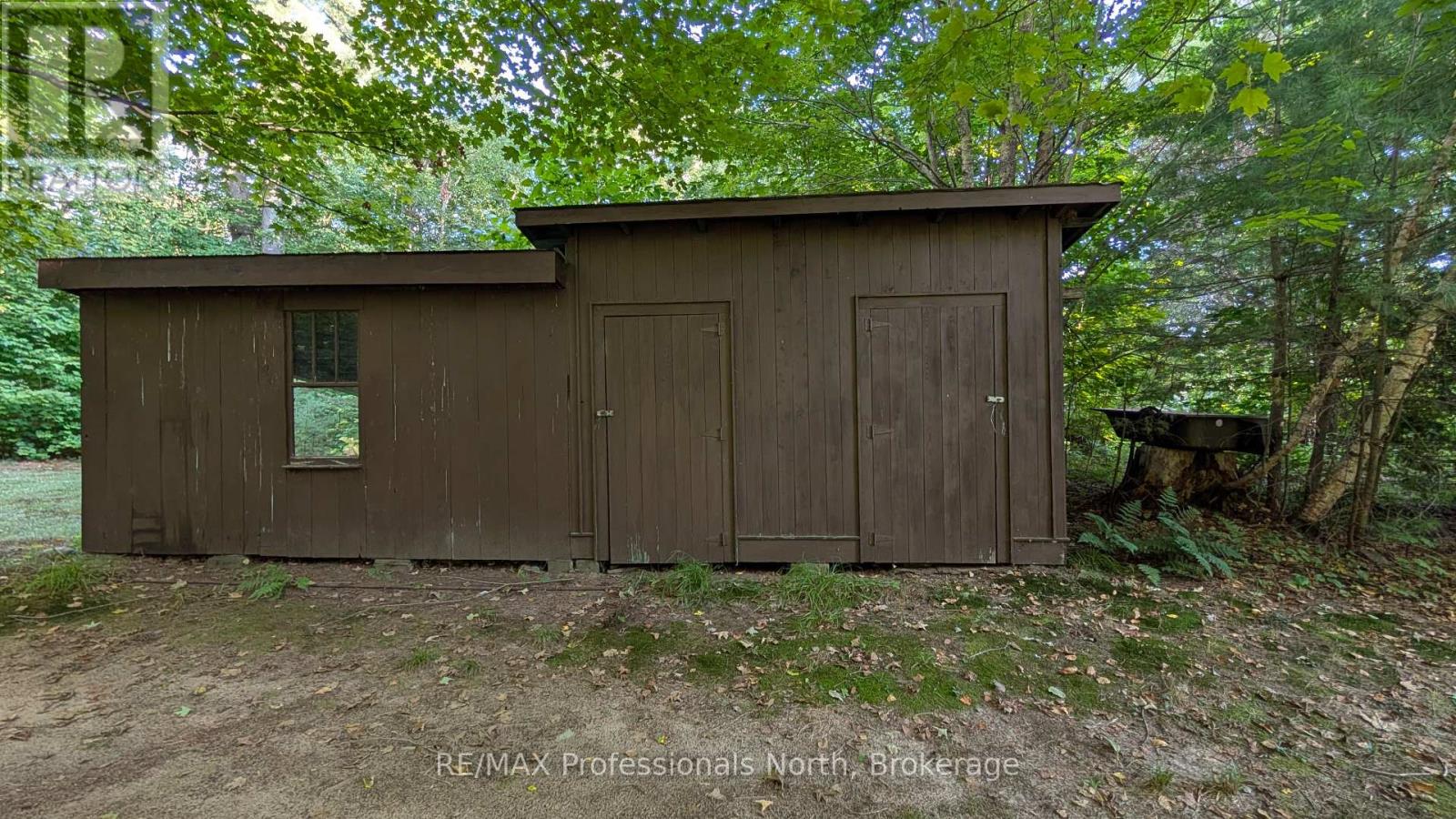 49 Beach Road, Huntsville, Ontario  P0B 1M0 - Photo 30 - X12375856