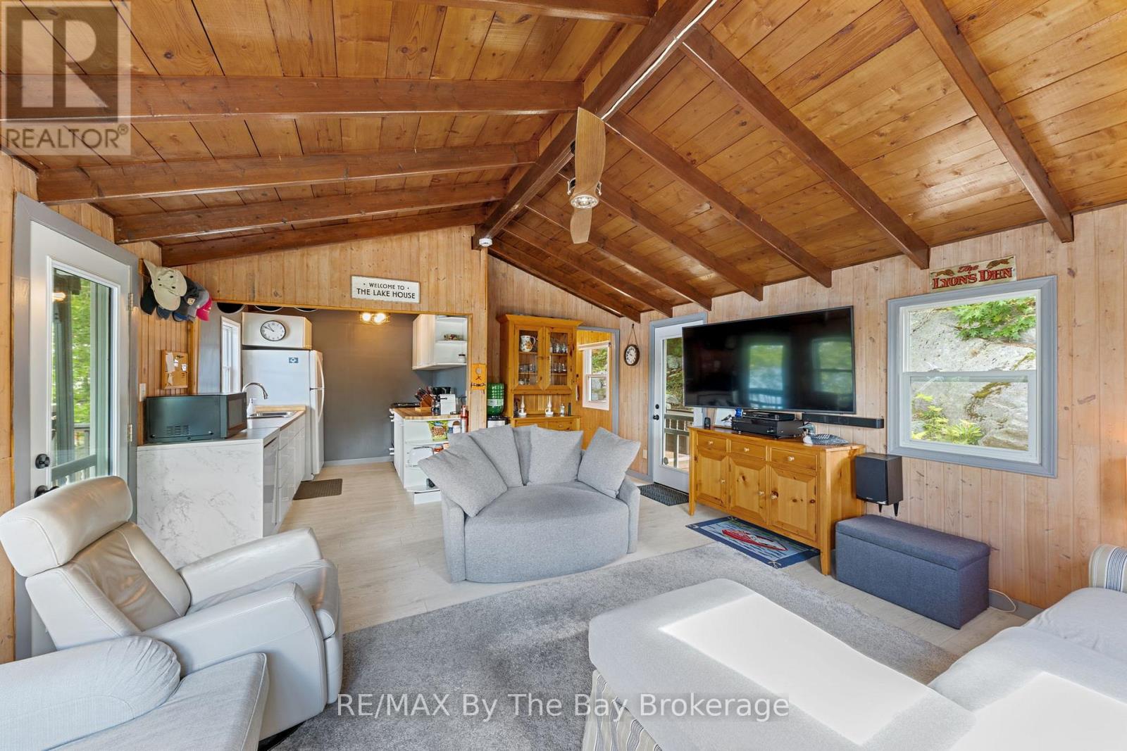 18588 Georgian Bay Shore, Georgian Bay, Ontario  P0E 1E0 - Photo 8 - X12376453