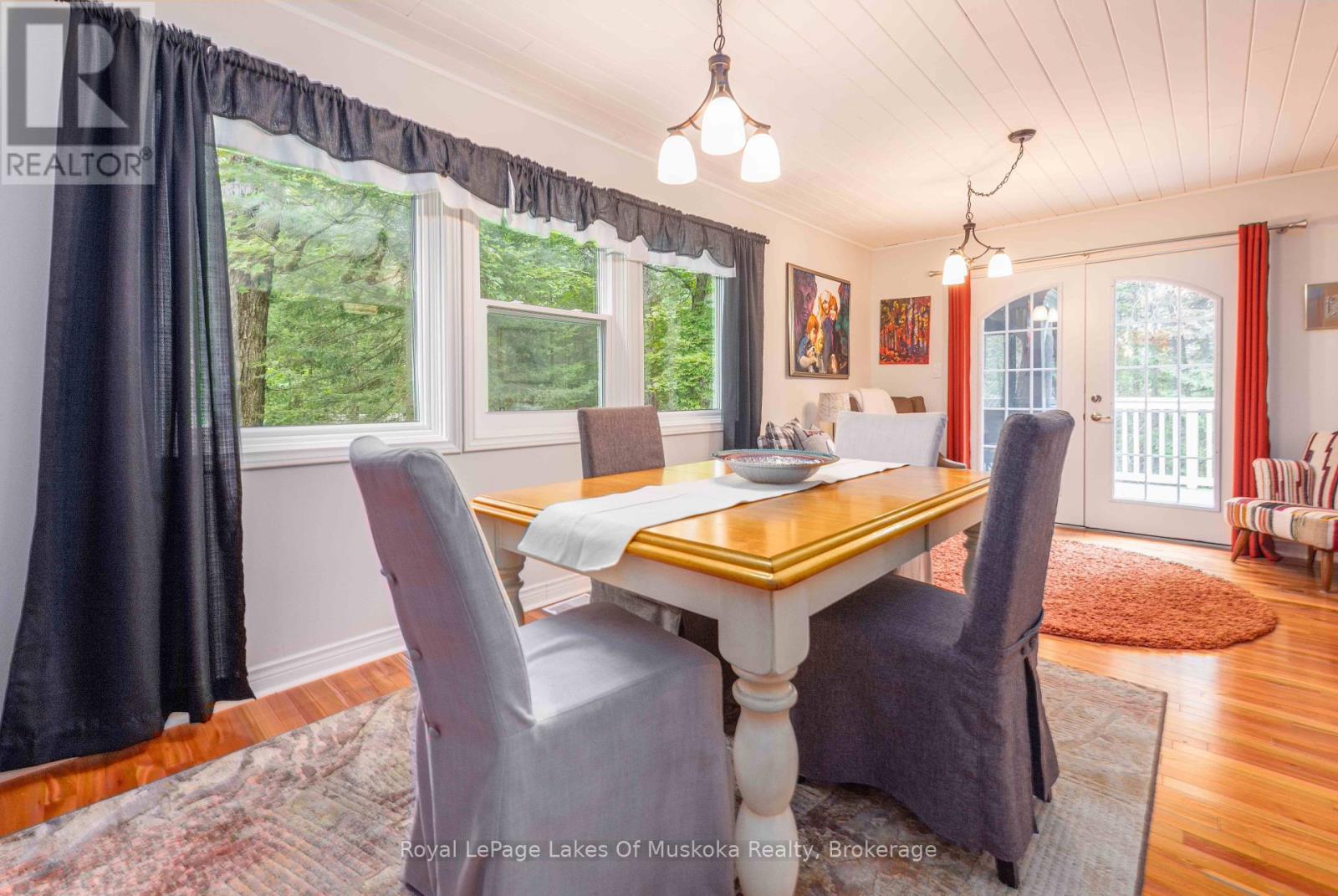 1588 Skyline Drive, Huntsville, Ontario  P1H 1A5 - Photo 10 - X12376490