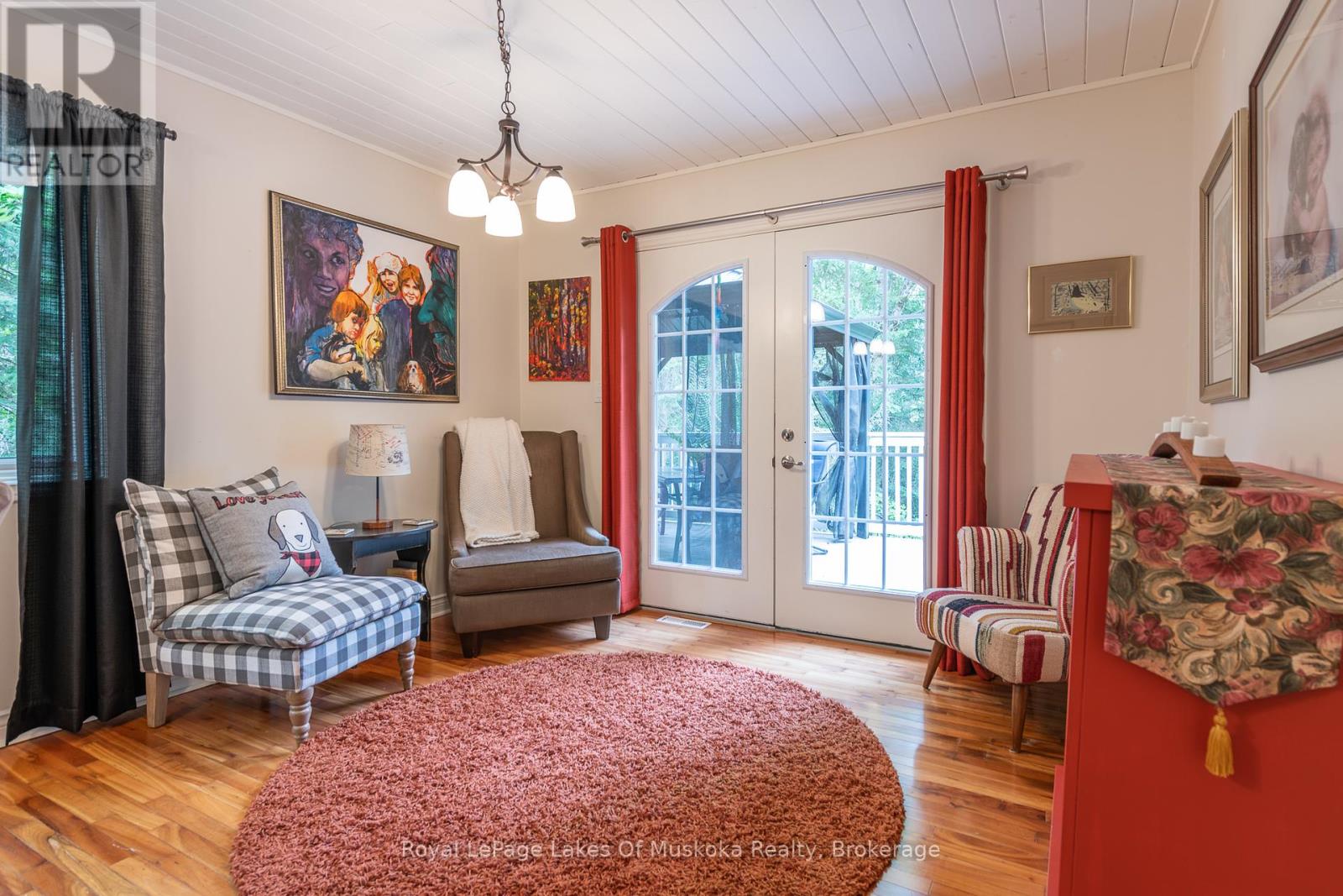 1588 Skyline Drive, Huntsville, Ontario  P1H 1A5 - Photo 12 - X12376490