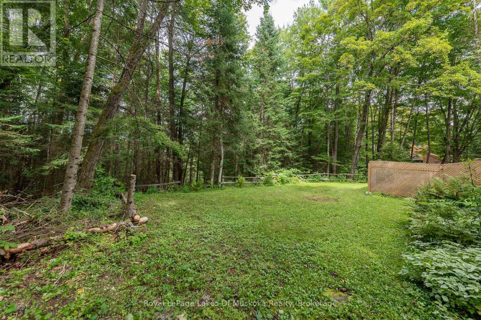 1588 Skyline Drive, Huntsville, Ontario  P1H 1A5 - Photo 35 - X12376490