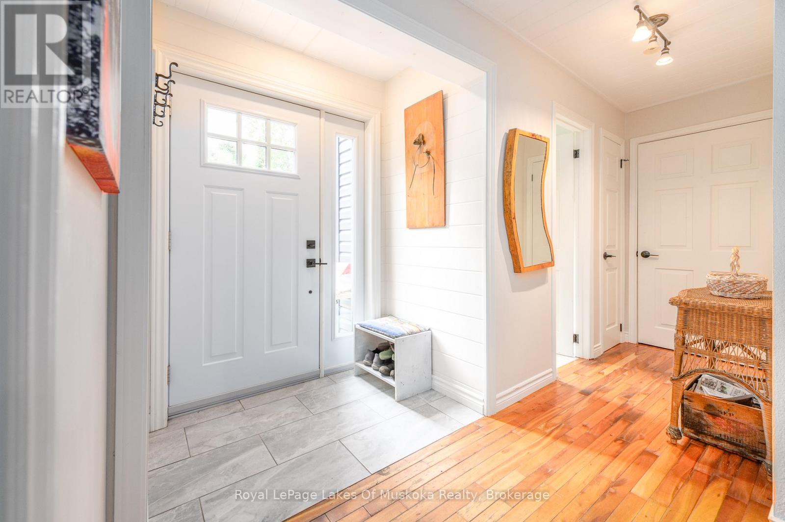 1588 Skyline Drive, Huntsville, Ontario  P1H 1A5 - Photo 4 - X12376490