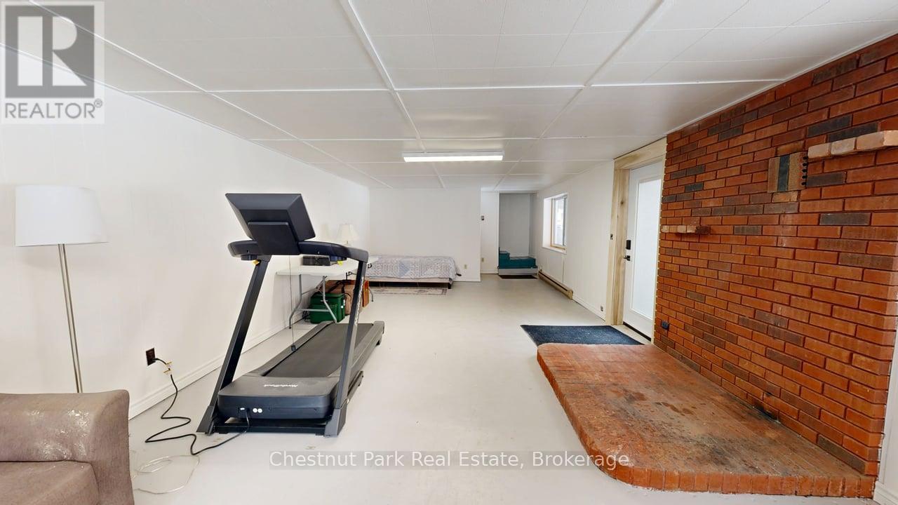 381 High Street, Georgian Bay, Ontario  P0C 1H0 - Photo 13 - X12376665