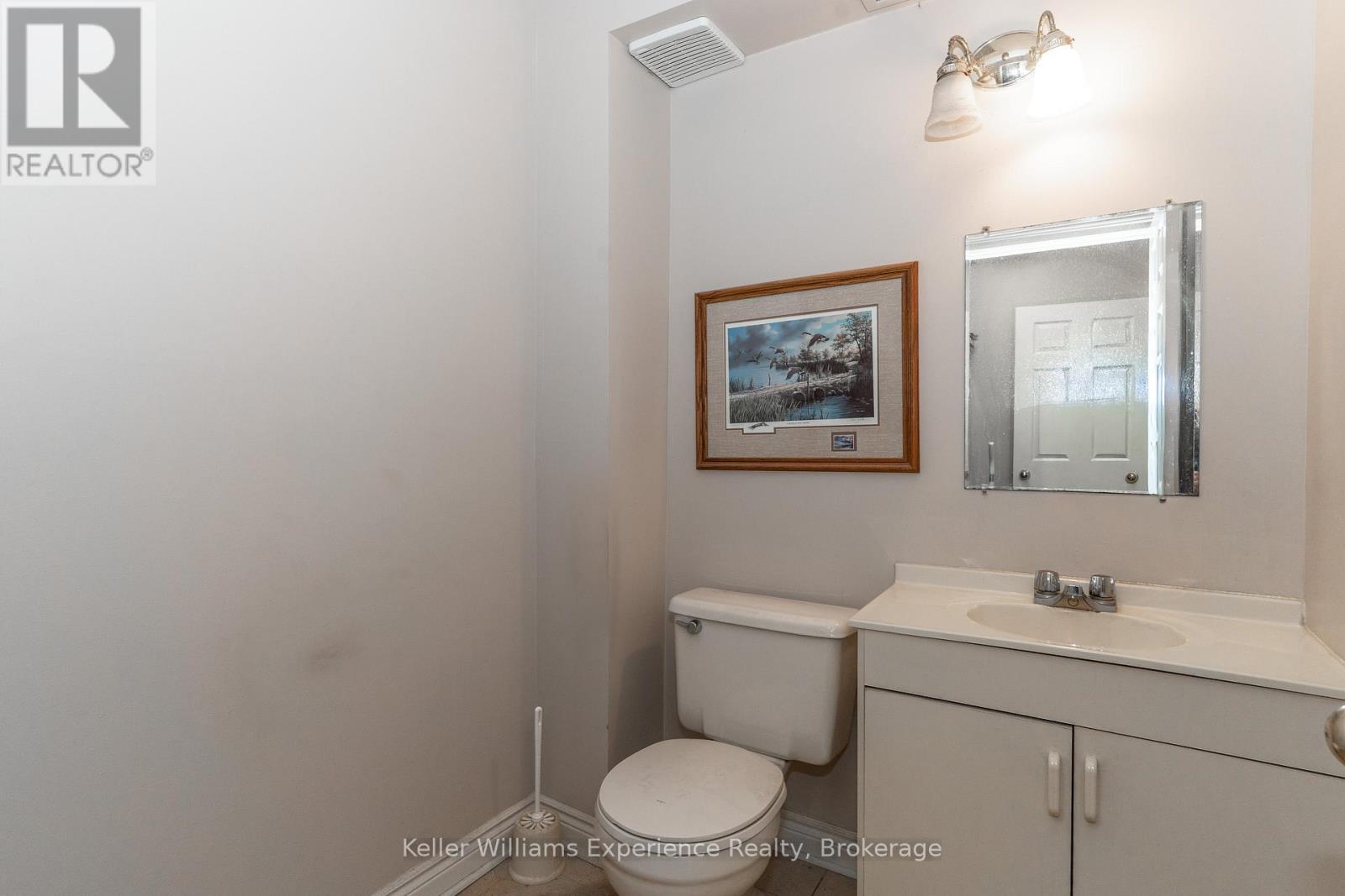 9 Main Street W, Huntsville, Ontario  P1H 2C5 - Photo 13 - X12376842