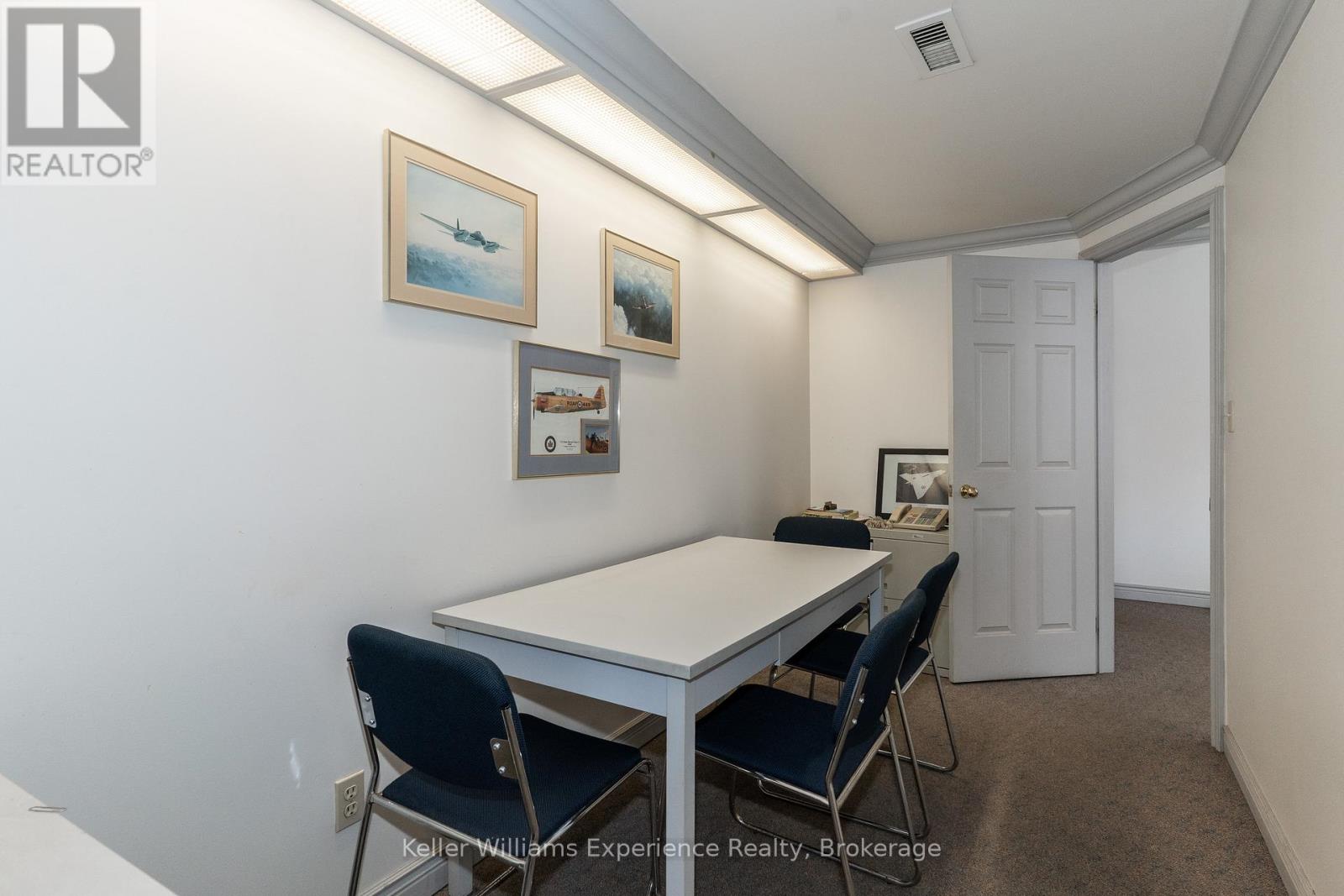 9 Main Street W, Huntsville, Ontario  P1H 2C5 - Photo 9 - X12376842