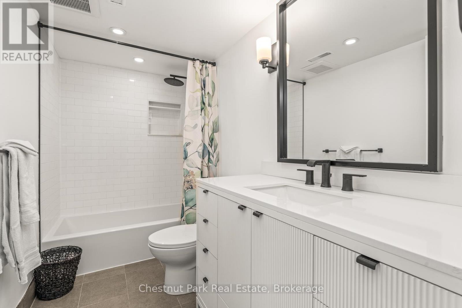 65 Rockmount Crescent, Gravenhurst, Ontario  P1P 0A6 - Photo 37 - X12376955